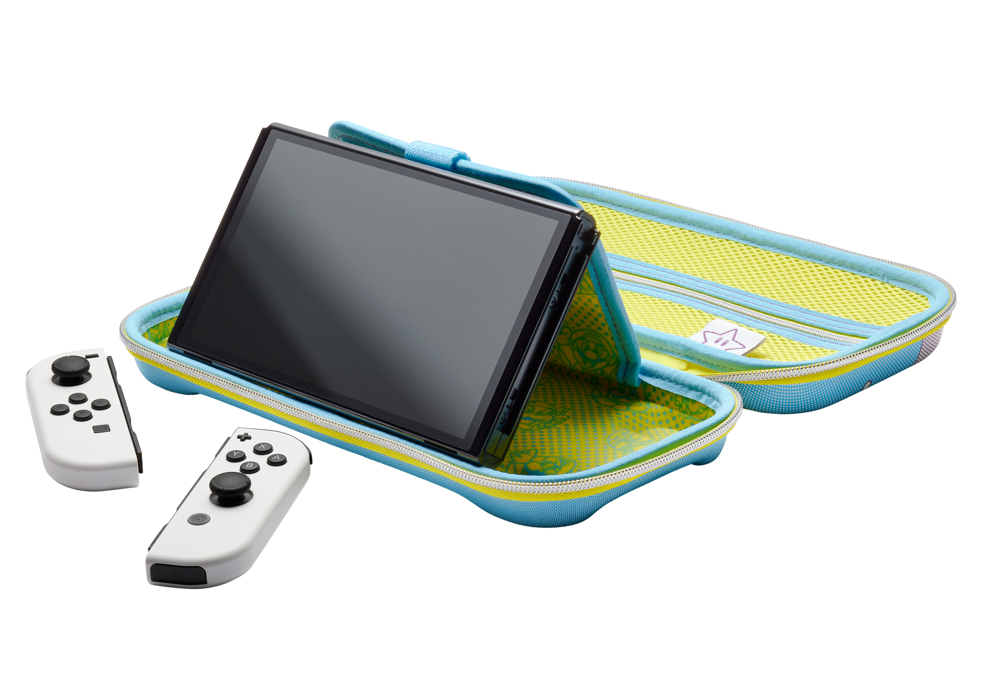 Ein Nintendo Switch mit zwei weißen Joy-Con-Controllern in einer blauen und gelben Tasche.