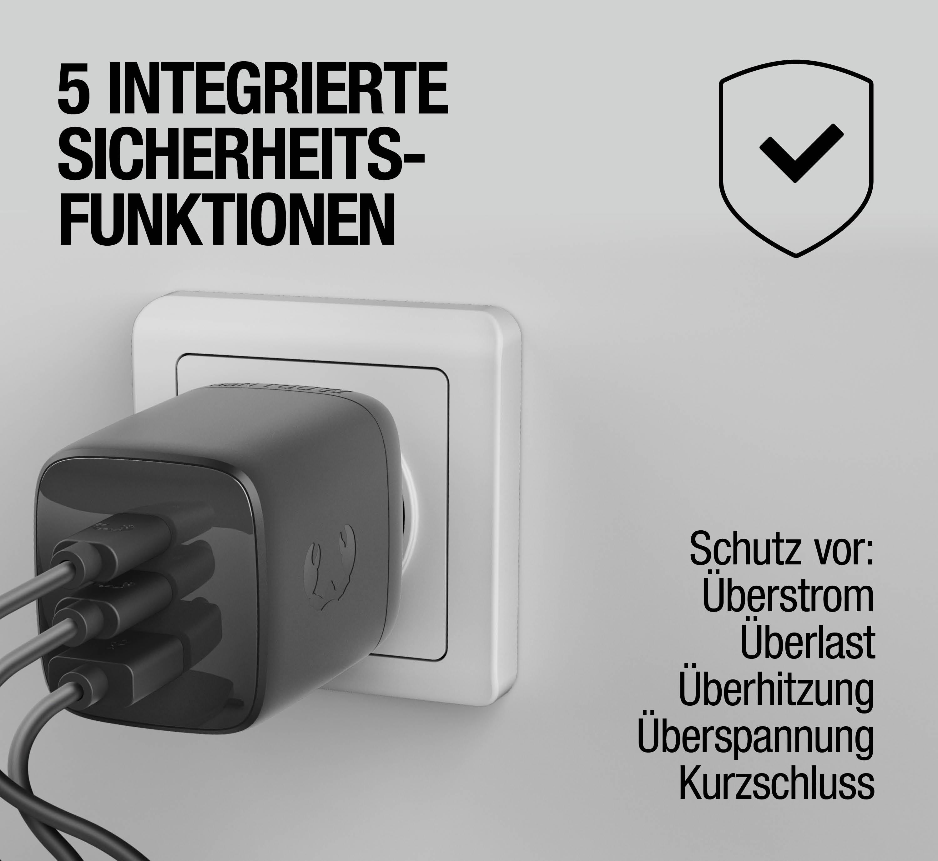 Schwarzer Ladeadapter mit Kabeln in Steckdose, Schutzschild-Symbol.