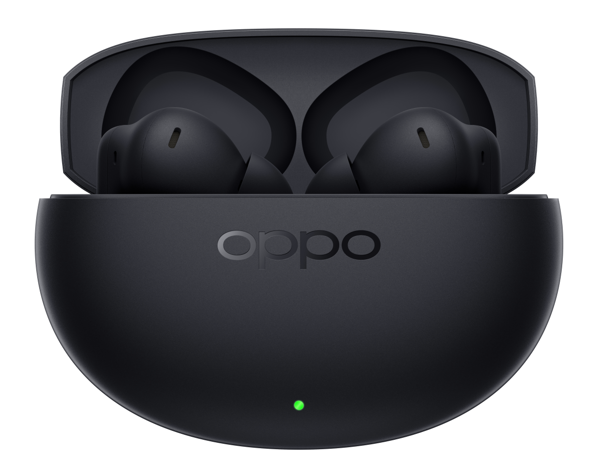 Czarne słuchawki OPPO w otwartym etui ładującym z zieloną diodą.