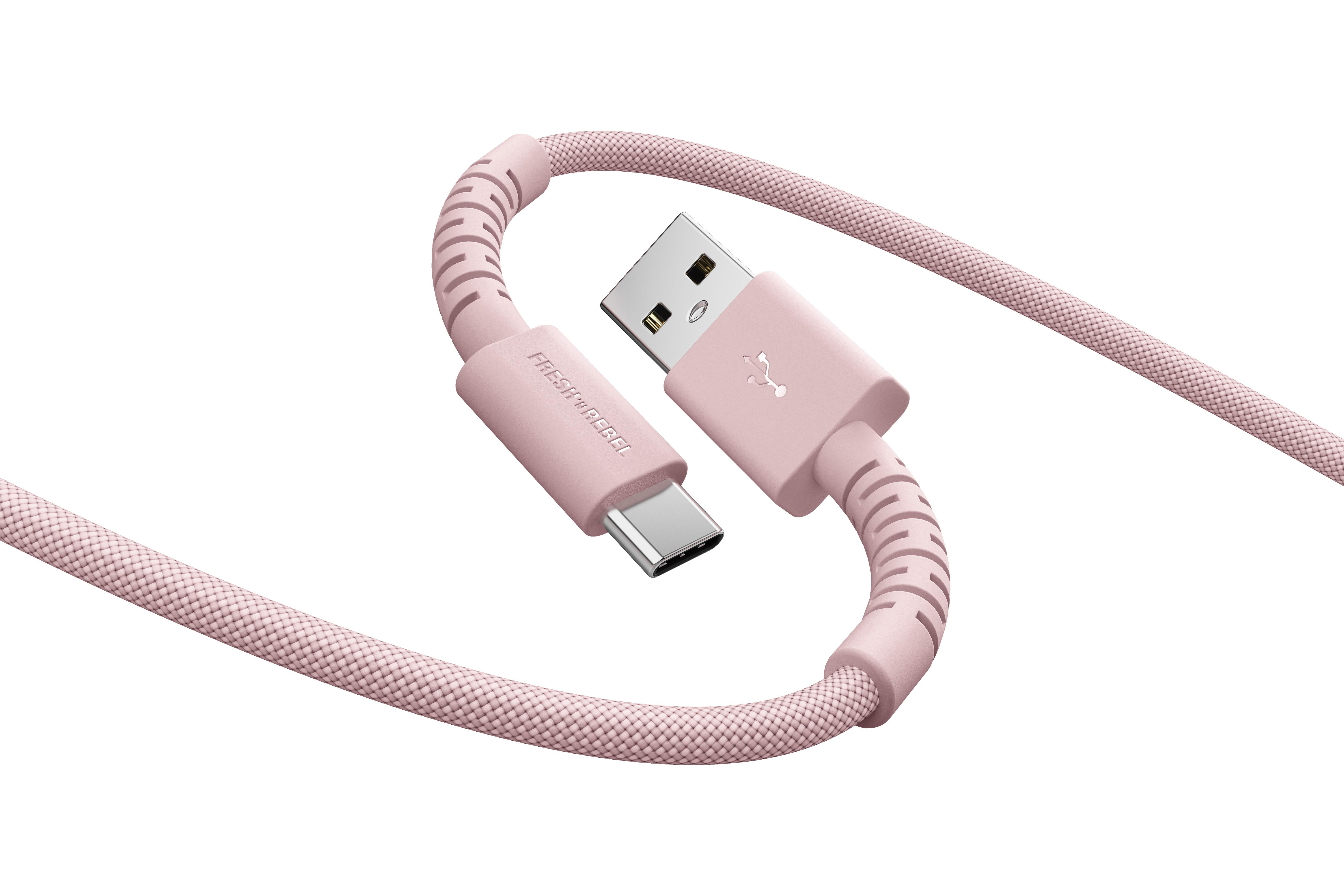 Ein rosafarbenes USB-C-zu-USB-A-Kabel mit Stoffummantelung und geripptem Design.