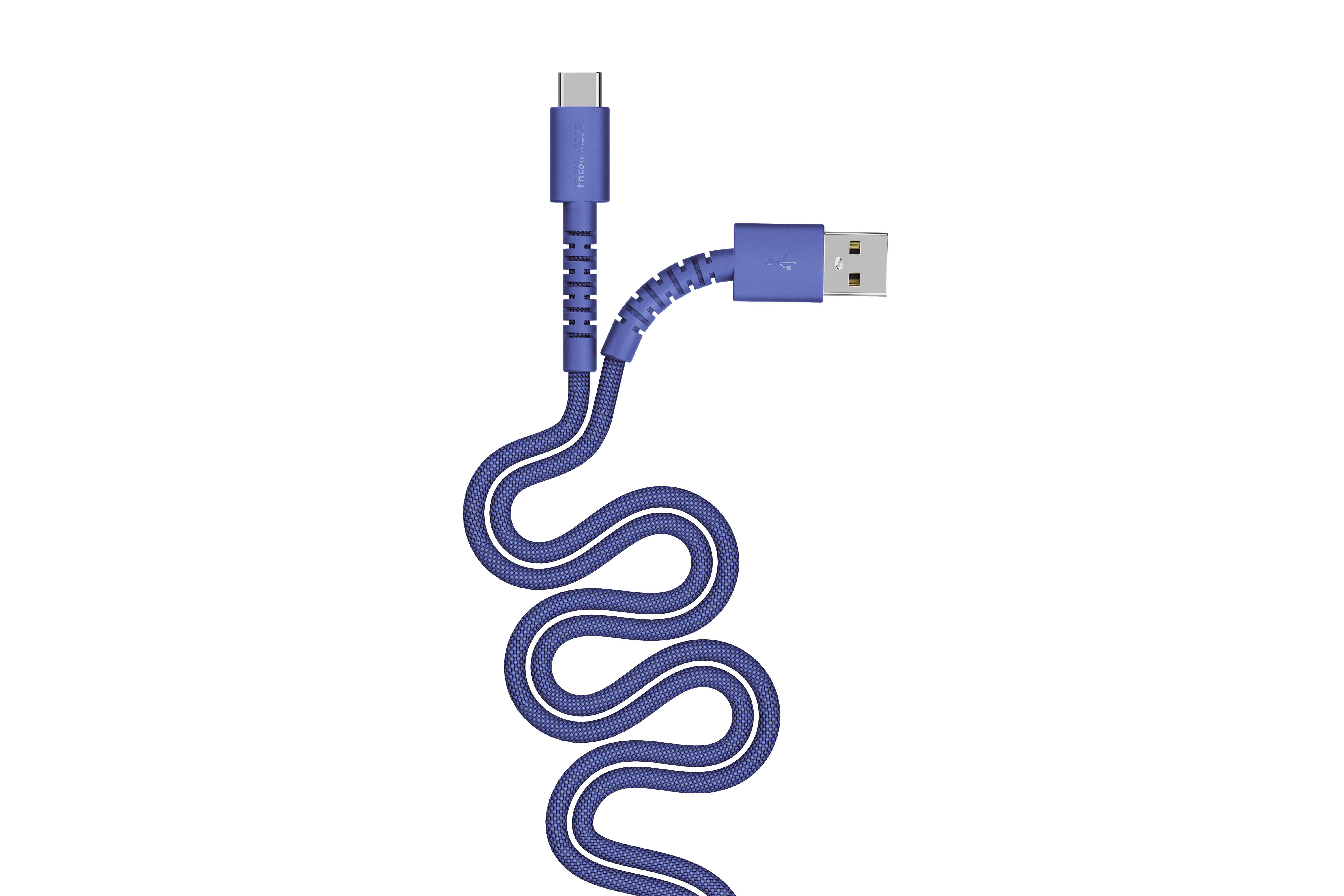 Ein blaues USB-C- und USB-A-Kabel mit Stoffummantelung.