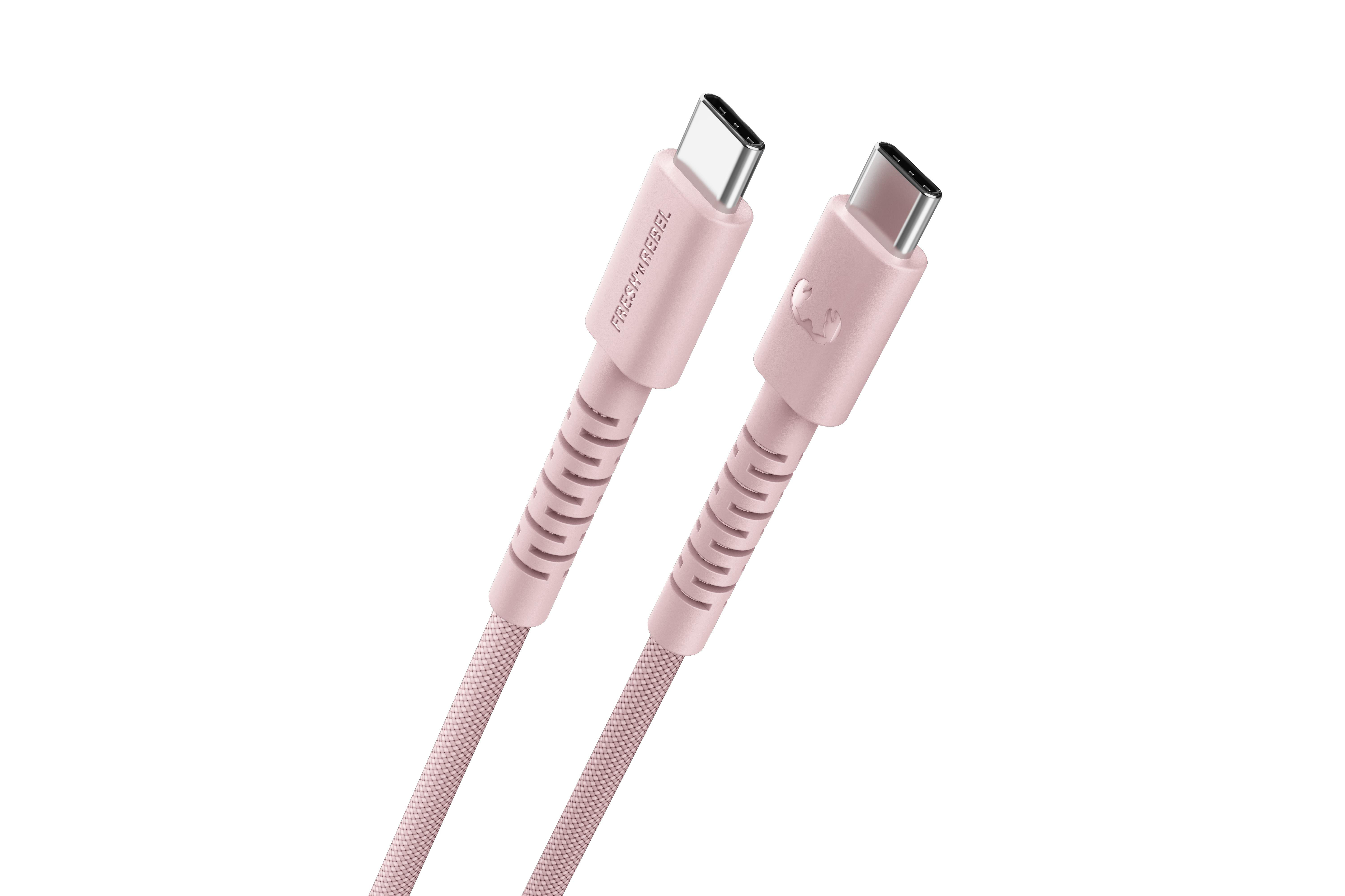 Zwei rosafarbene USB-C-Kabel mit geflochtenem Stoff und einem geprägten Logo.