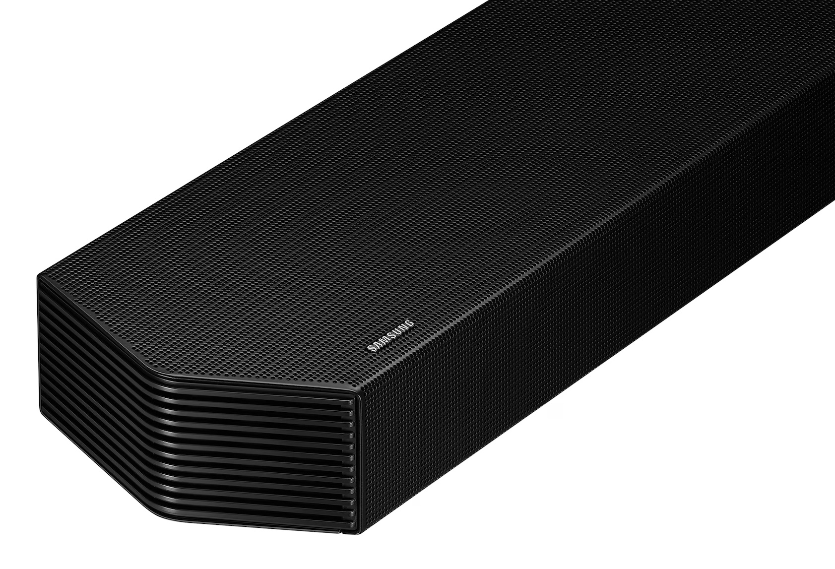 Czarny soundbar Samsung z rowkowanym bokiem i perforowaną górną powierzchnią.