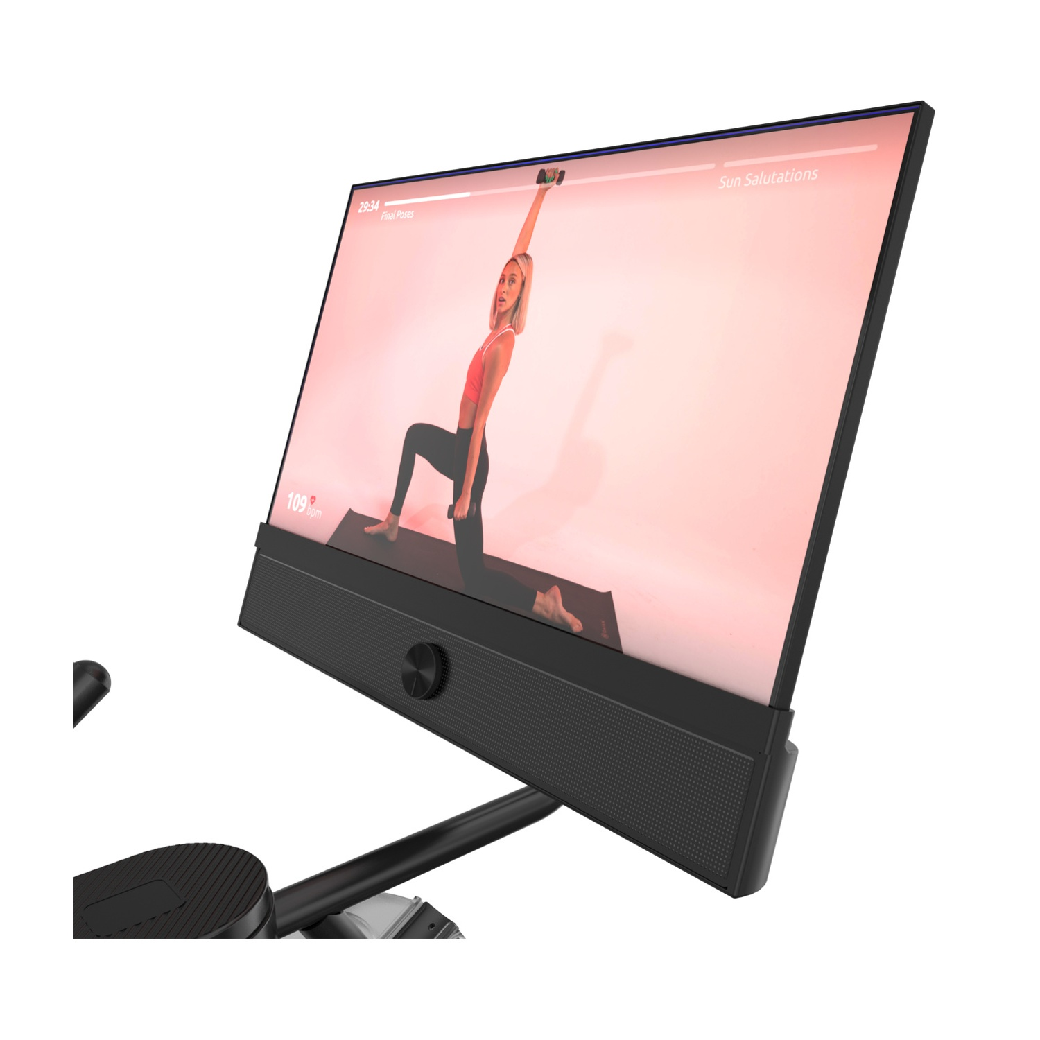 Donna in posa yoga su schermo cyclette. Battito cardiaco 109 bpm.