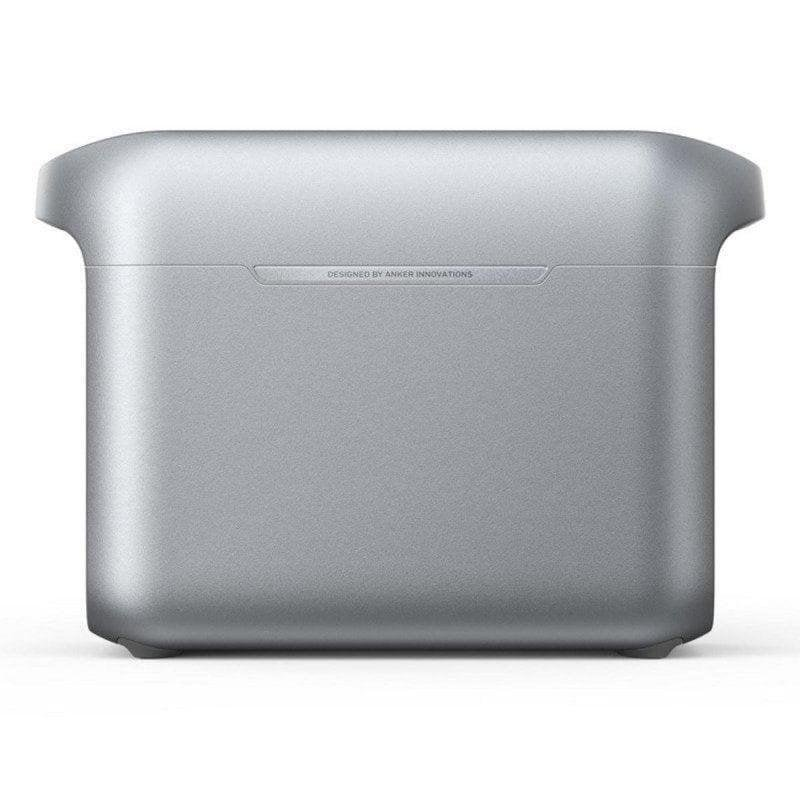 Funda de carga plateada para auriculares con logo de Anker Innovations.