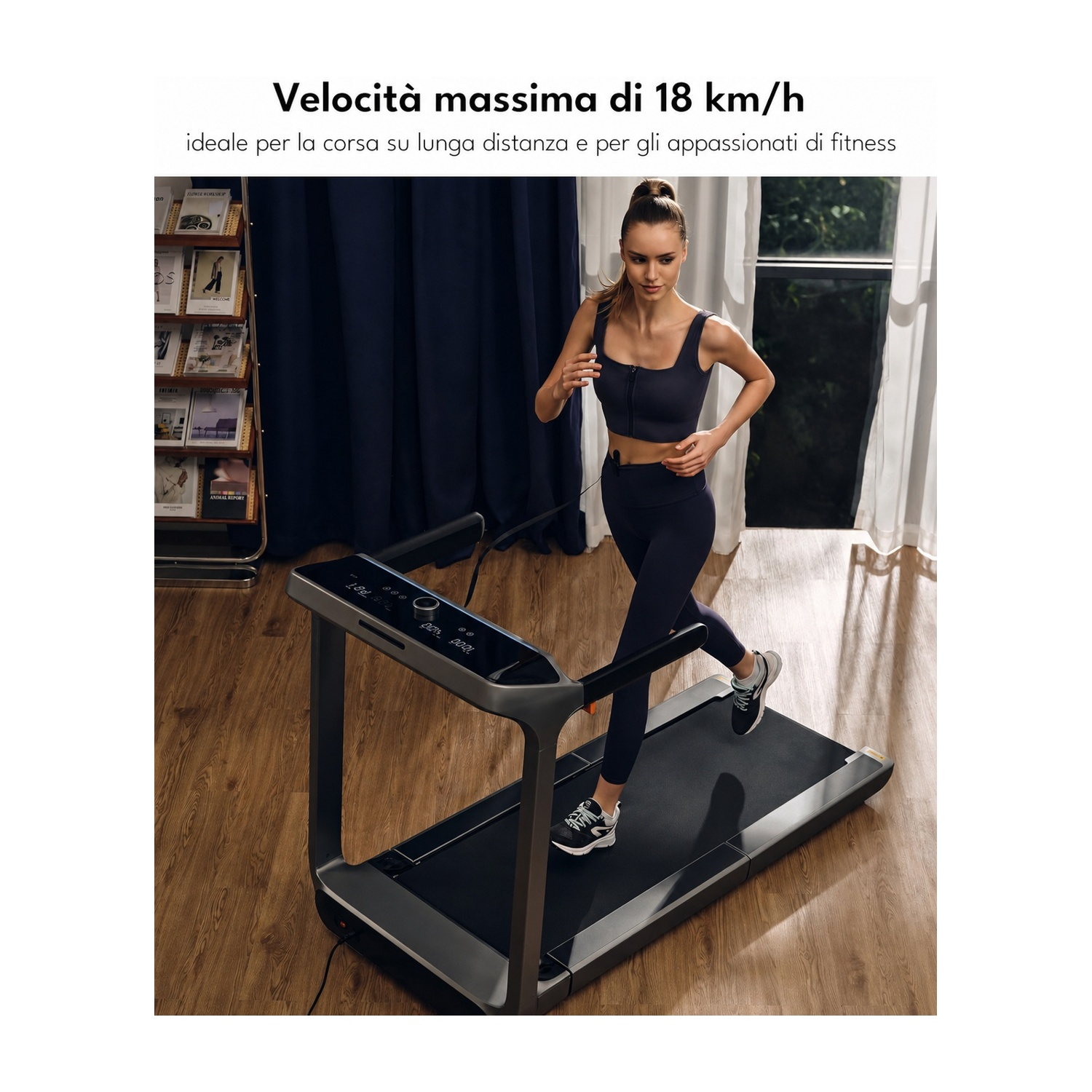 Donna corre su un tapis roulant moderno in una stanza elegante con pavimento in legno.