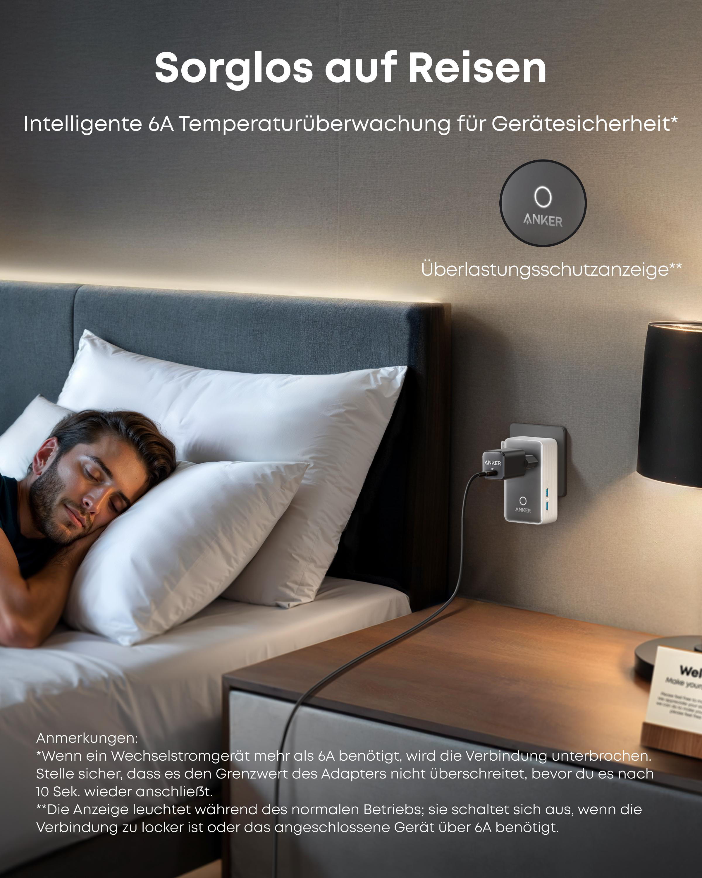 Mann schläft im Bett, während ein Anker Ladegerät lädt.