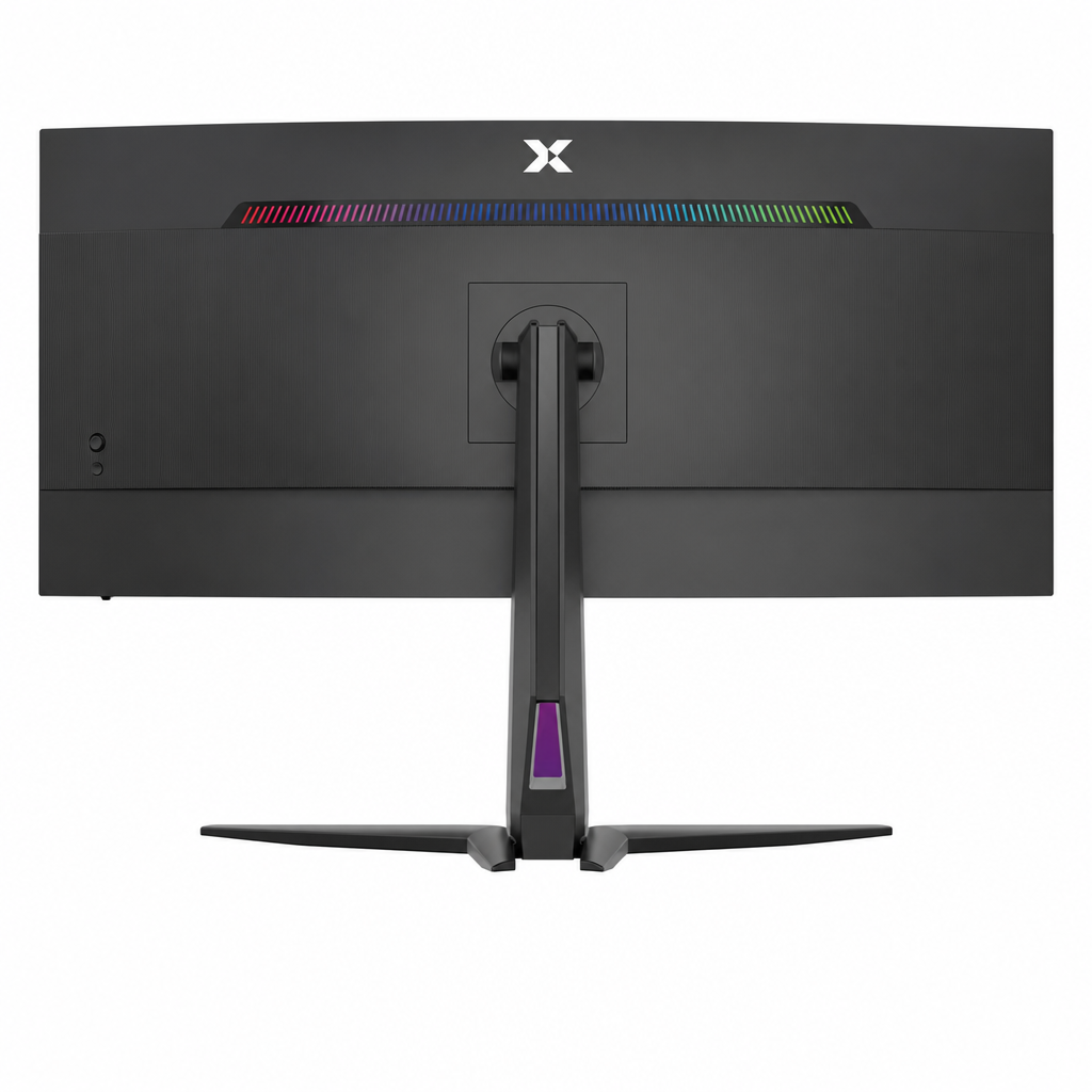 RGB aydınlatmalı ve X logolu siyah monitörün arkası.