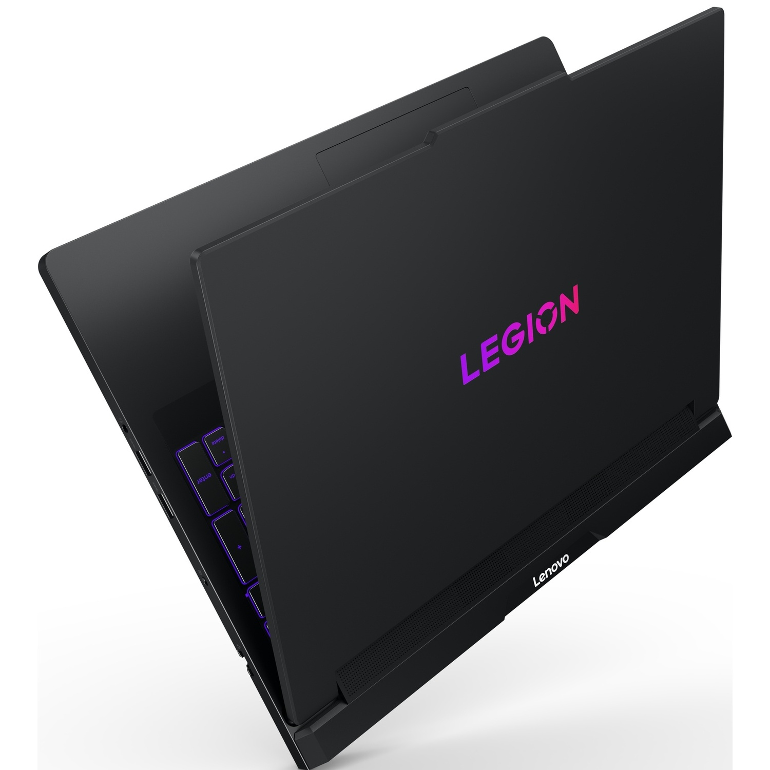 Ordinateur portable Lenovo Legion noir avec clavier et logo lumineux.