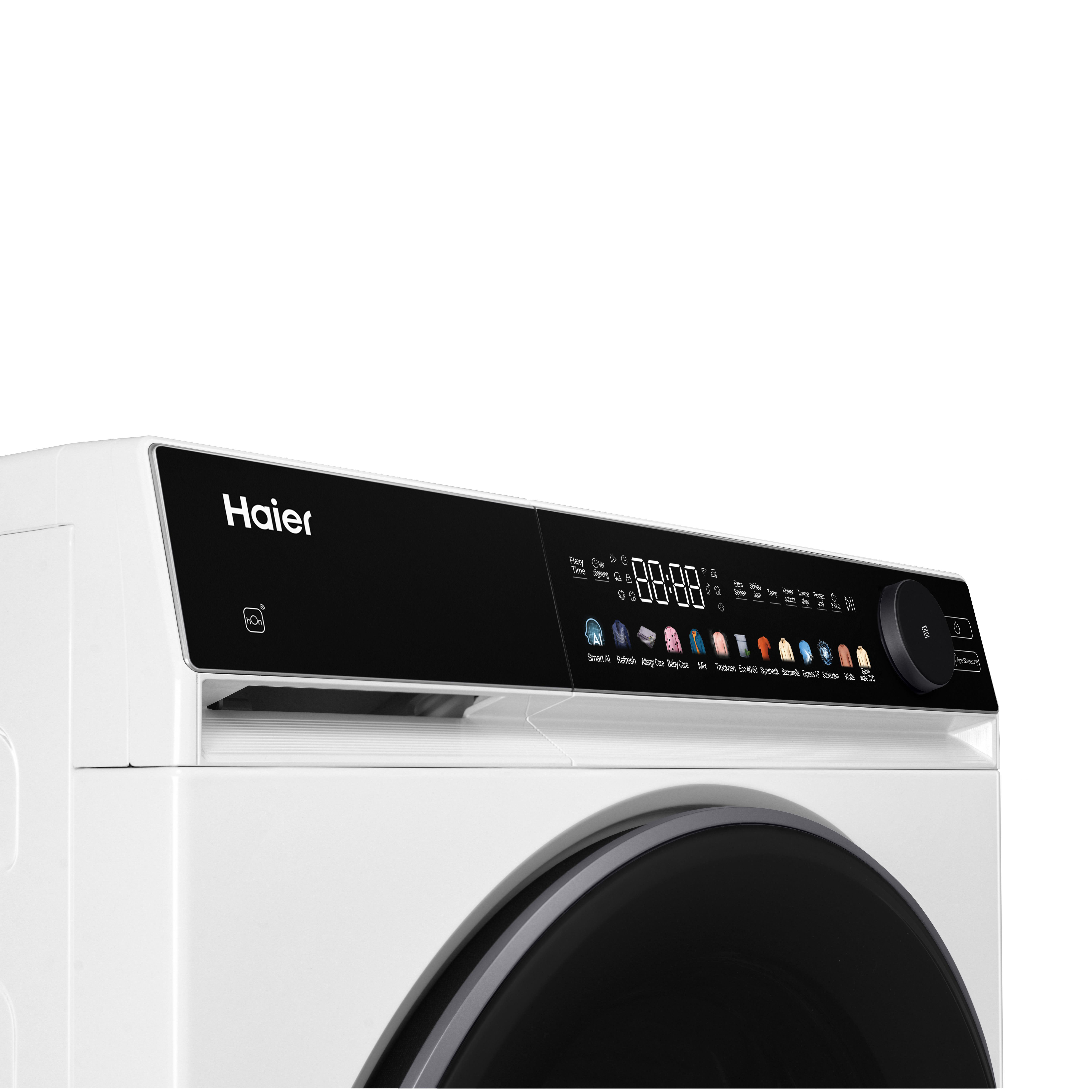Nahaufnahme des Bedienfelds einer weißen Haier-Waschmaschine mit Digitalanzeige und Programmauswahl.