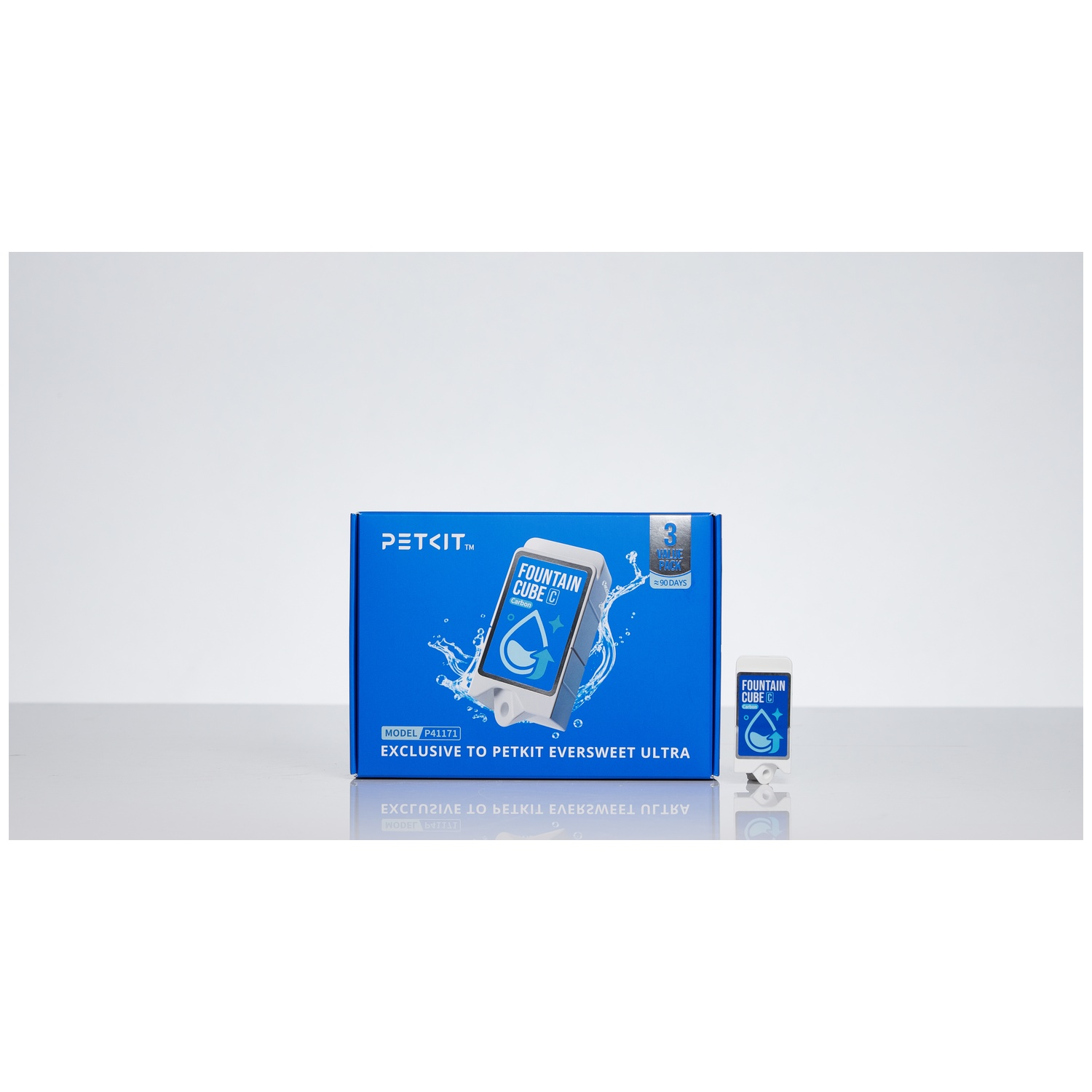 PETKIT Fountain Cube Carbon filter box and one filter cube.