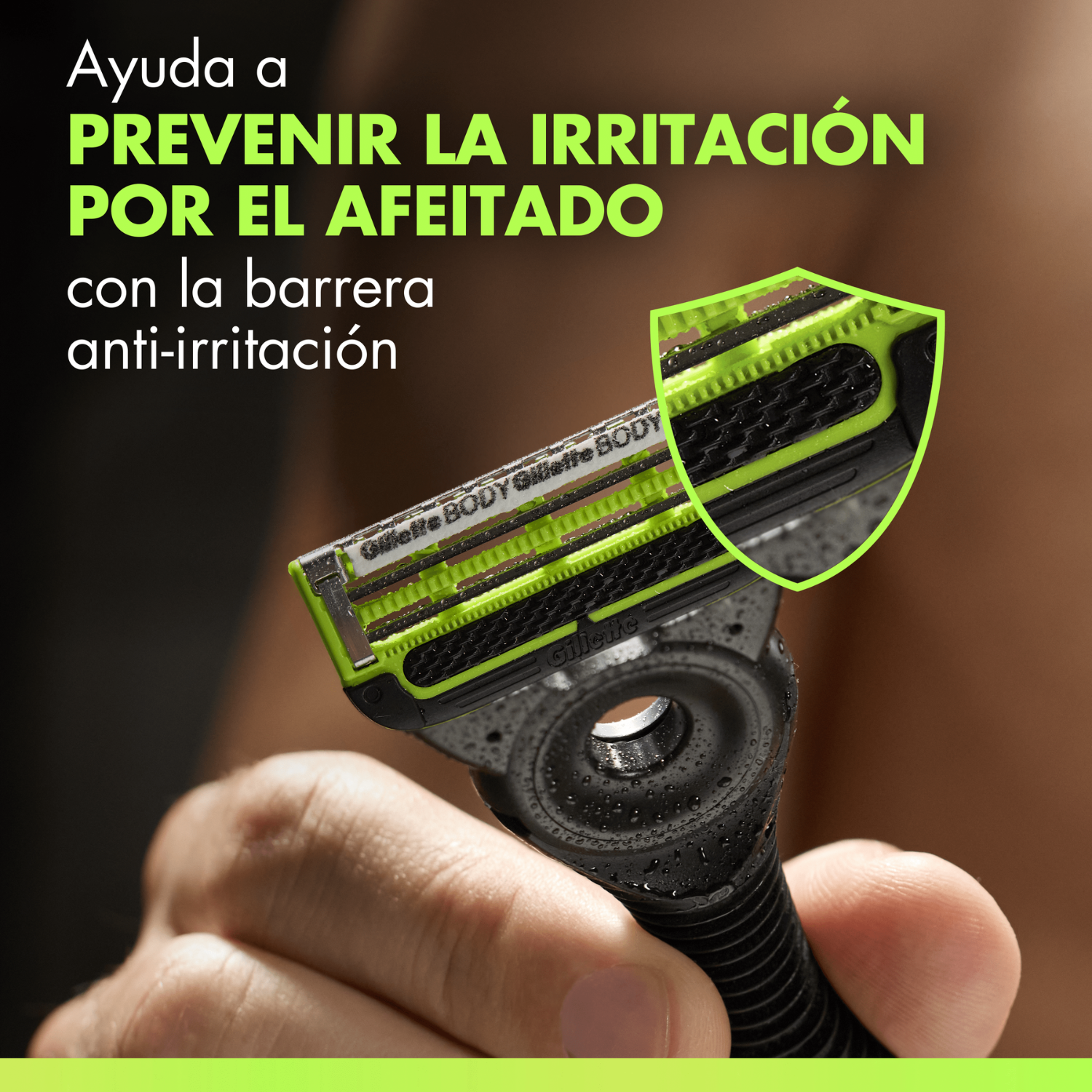 Ayuda a prevenir la irritación  por el afeitado con la barrera anti-irritación.