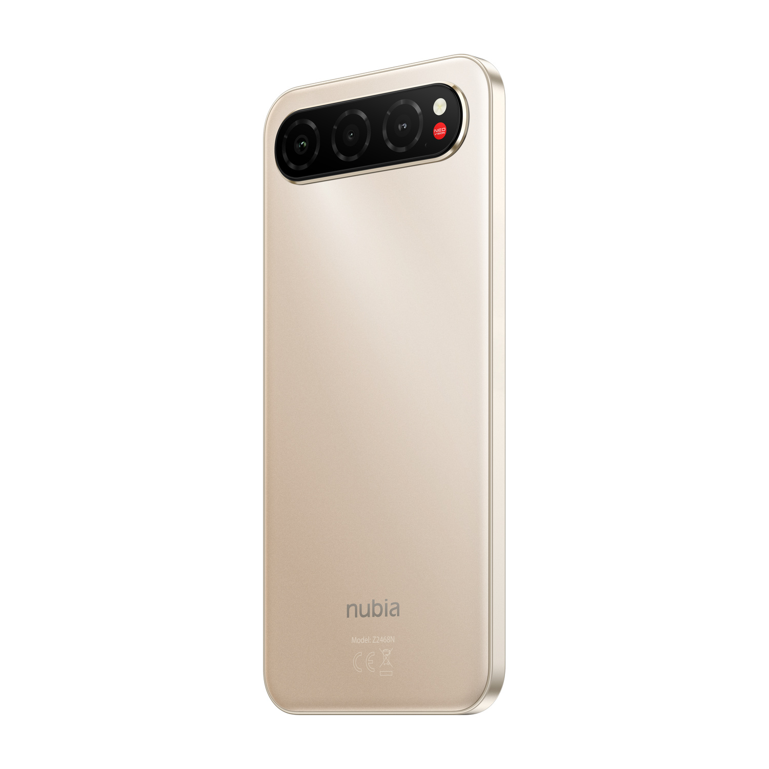 Retro di uno smartphone dorato con tre fotocamere e logo Nubia.