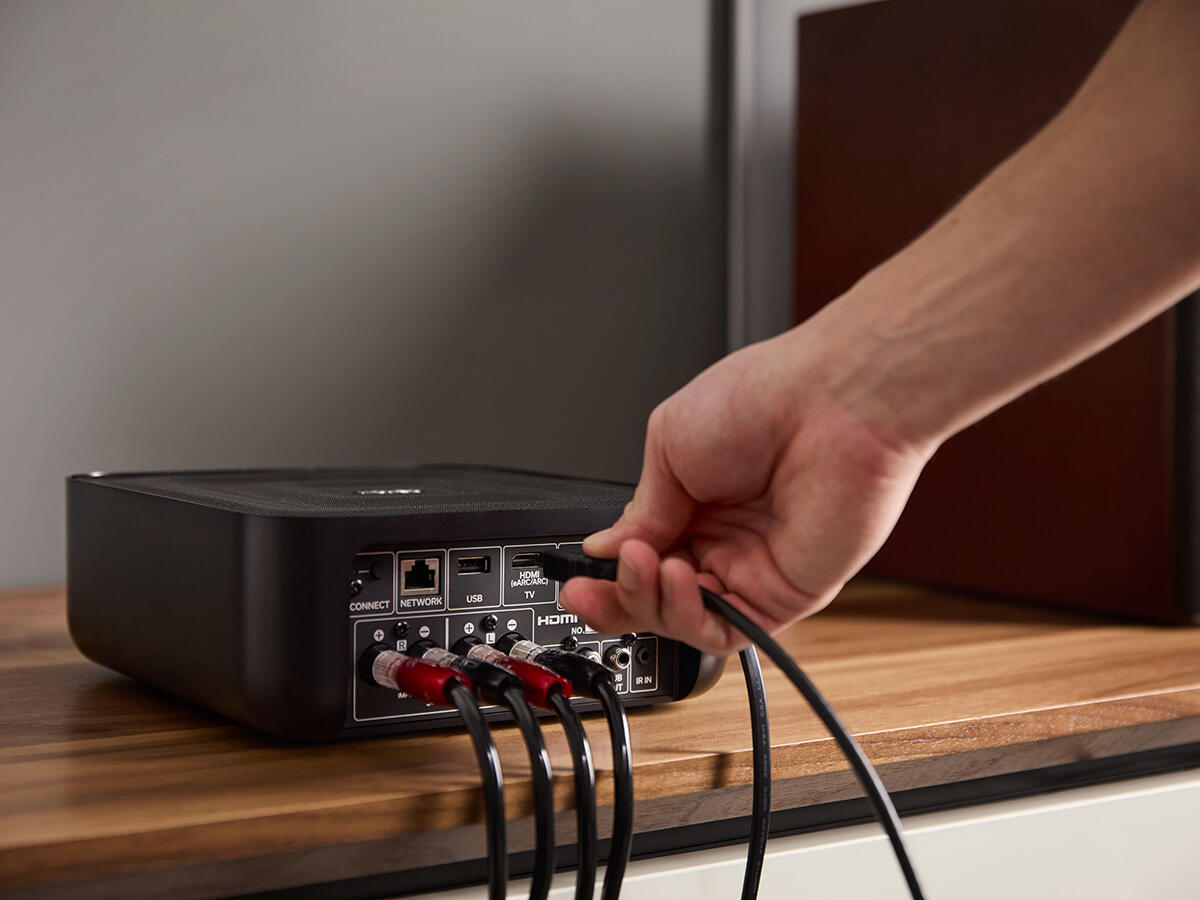 DENON HOME AMP Kompakt vezeték nélküli streaming erősítő beépített HEOS®-szal