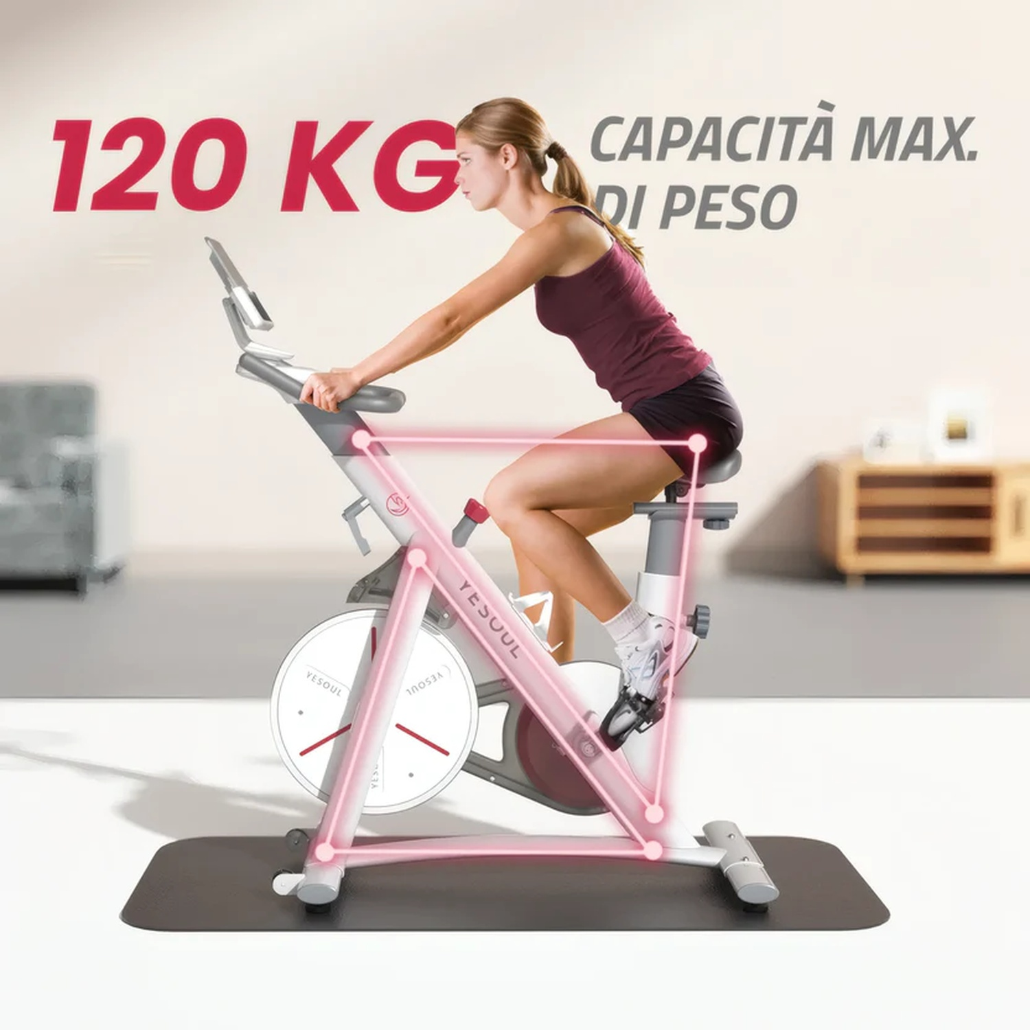 Donna su cyclette, capacità massima 120 kg.