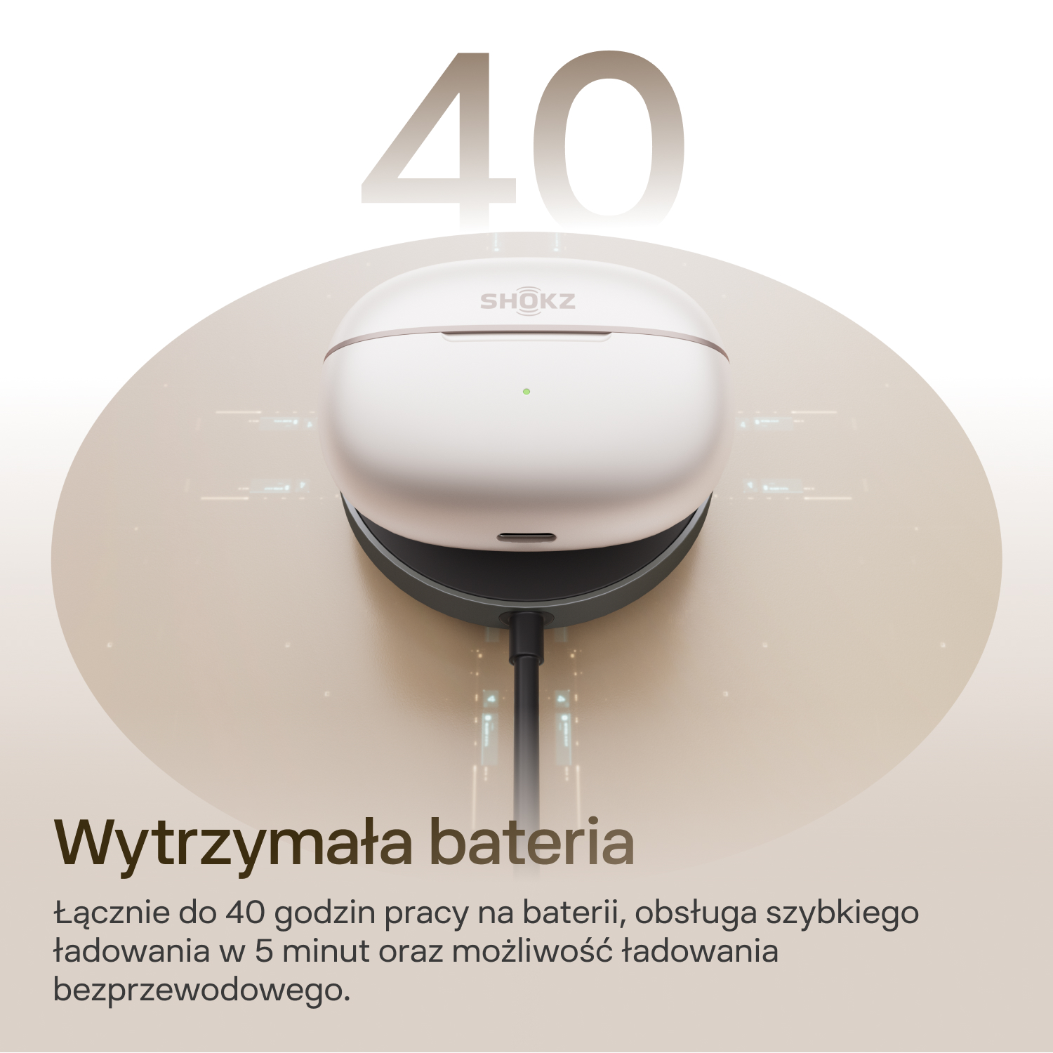Białe etui ładujące Shokz z 40-godzinnym czasem pracy baterii.