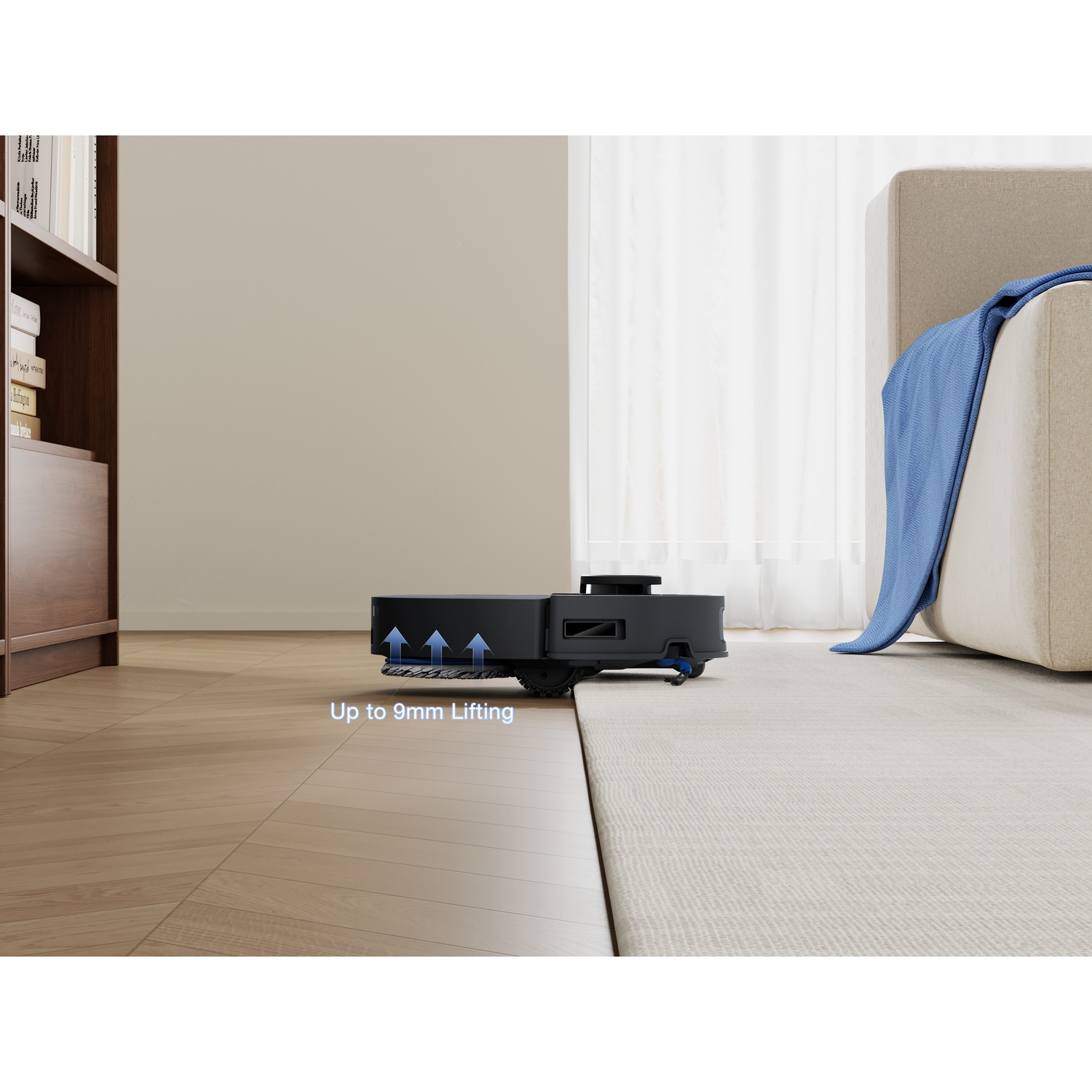 Un robot aspirapolvere si sposta dal legno alla moquette, sollevandosi fino a 9 mm.
