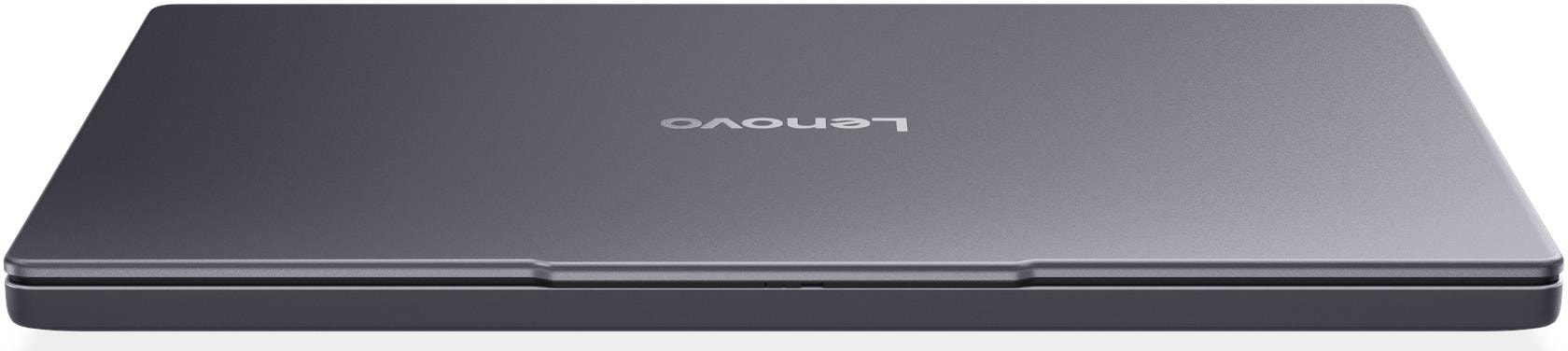 Zárt szürke laptop Lenovo logóval a fedélen.
