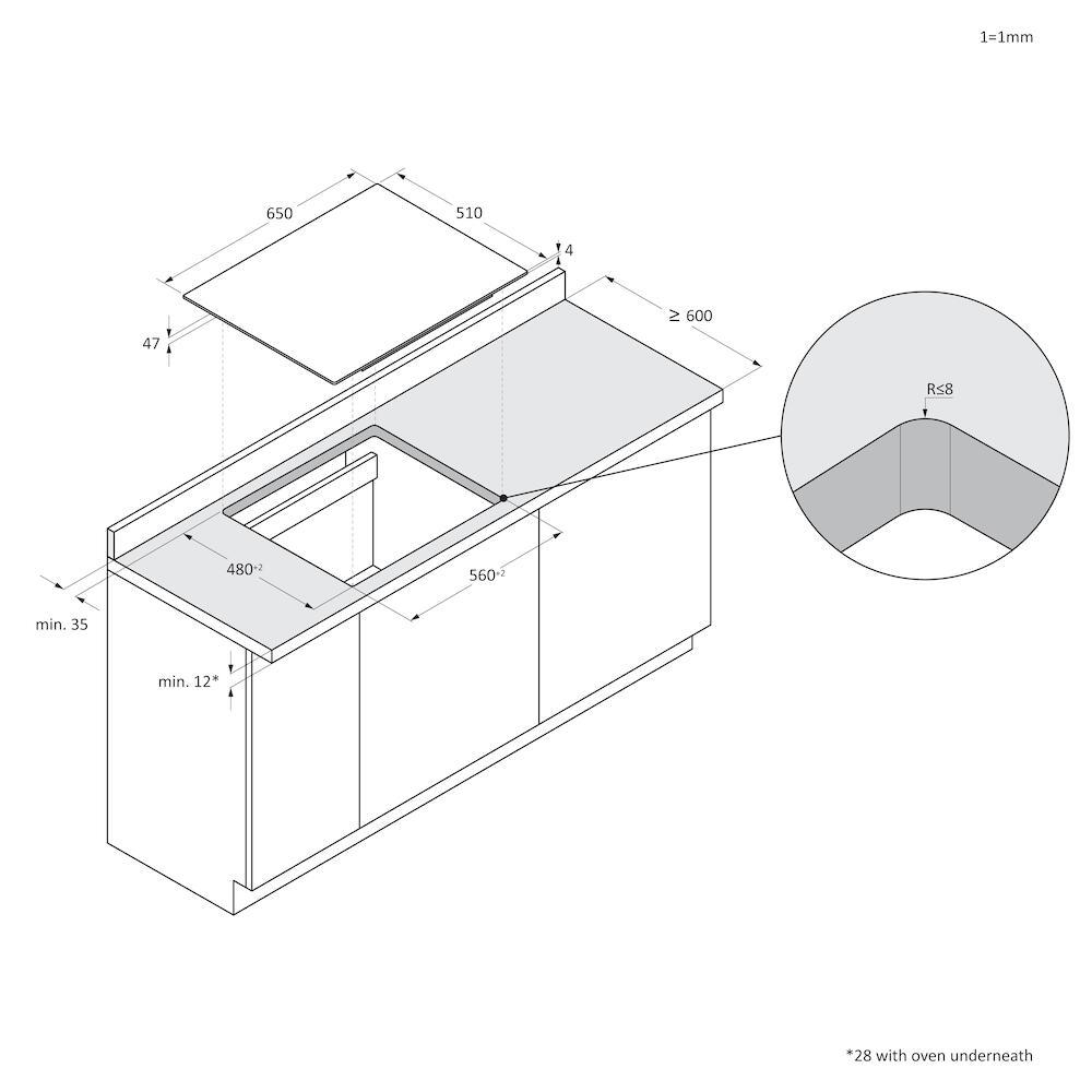 Diagramm mit Abmessungen für eine Induktionskochfeldinstallation mit Spüle.