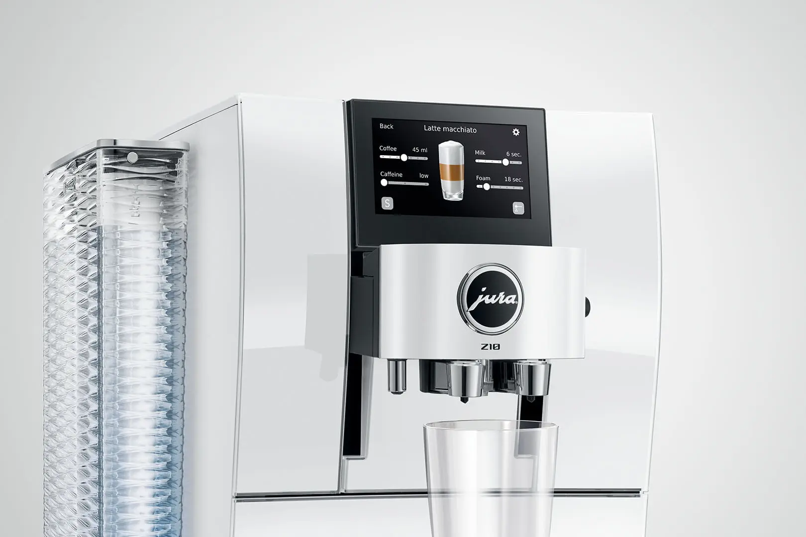 Macchina da caffè bianca con serbatoio dell'acqua e touchscreen che mostra latte macchiato.