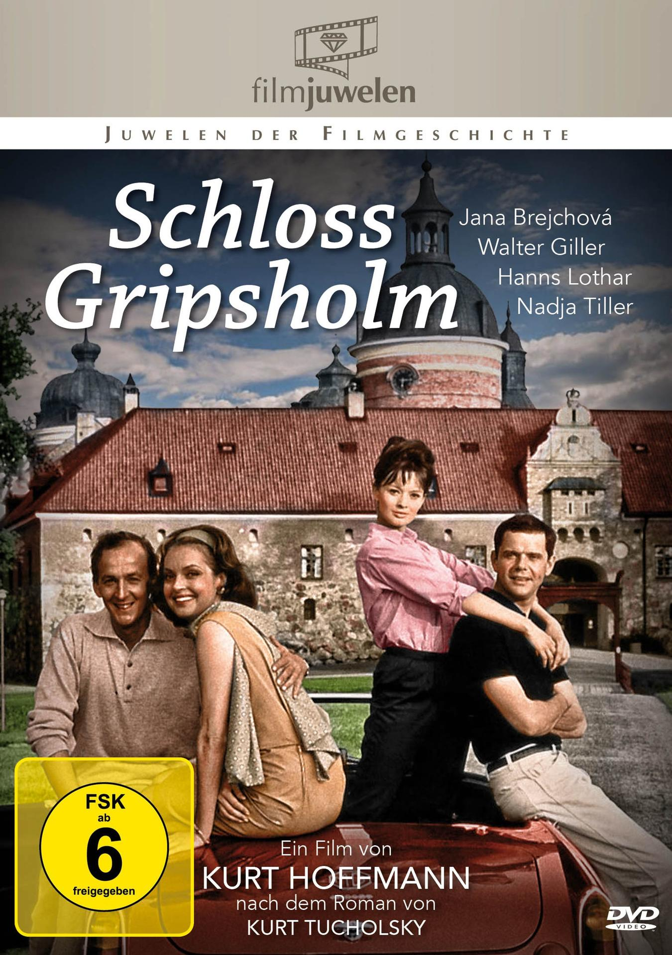 Vier Personen posieren vor einem Schloss. Die Filmtitel lauten "Schloss Gripsholm".