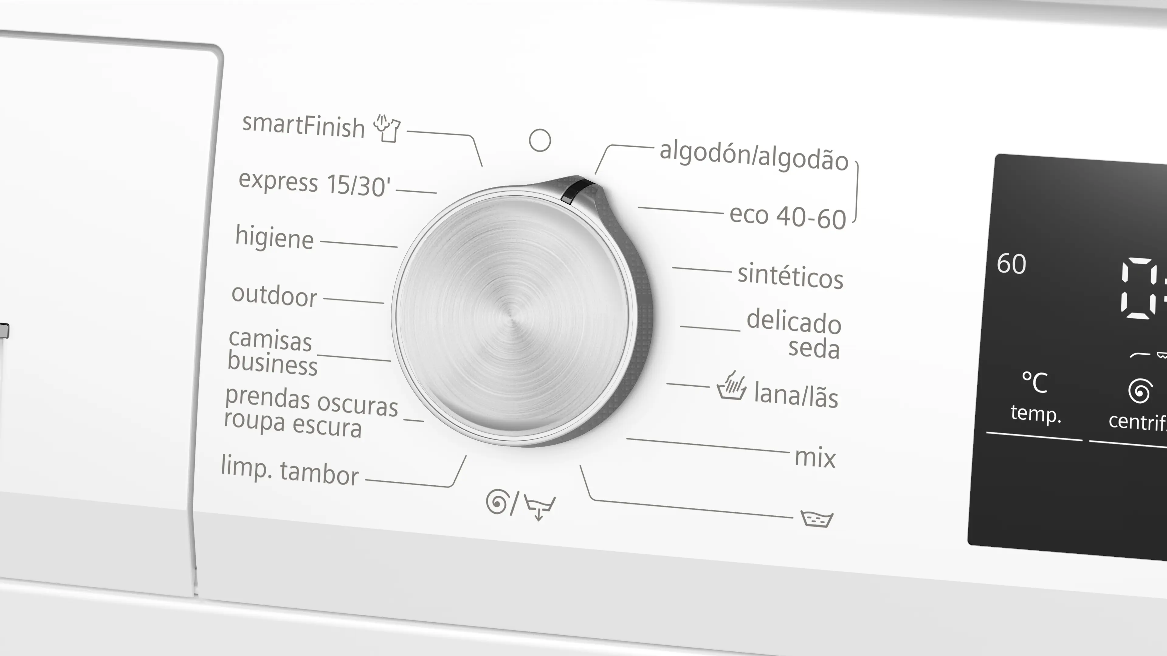 Panel de control de lavadora con dial y pantalla digital para programas.