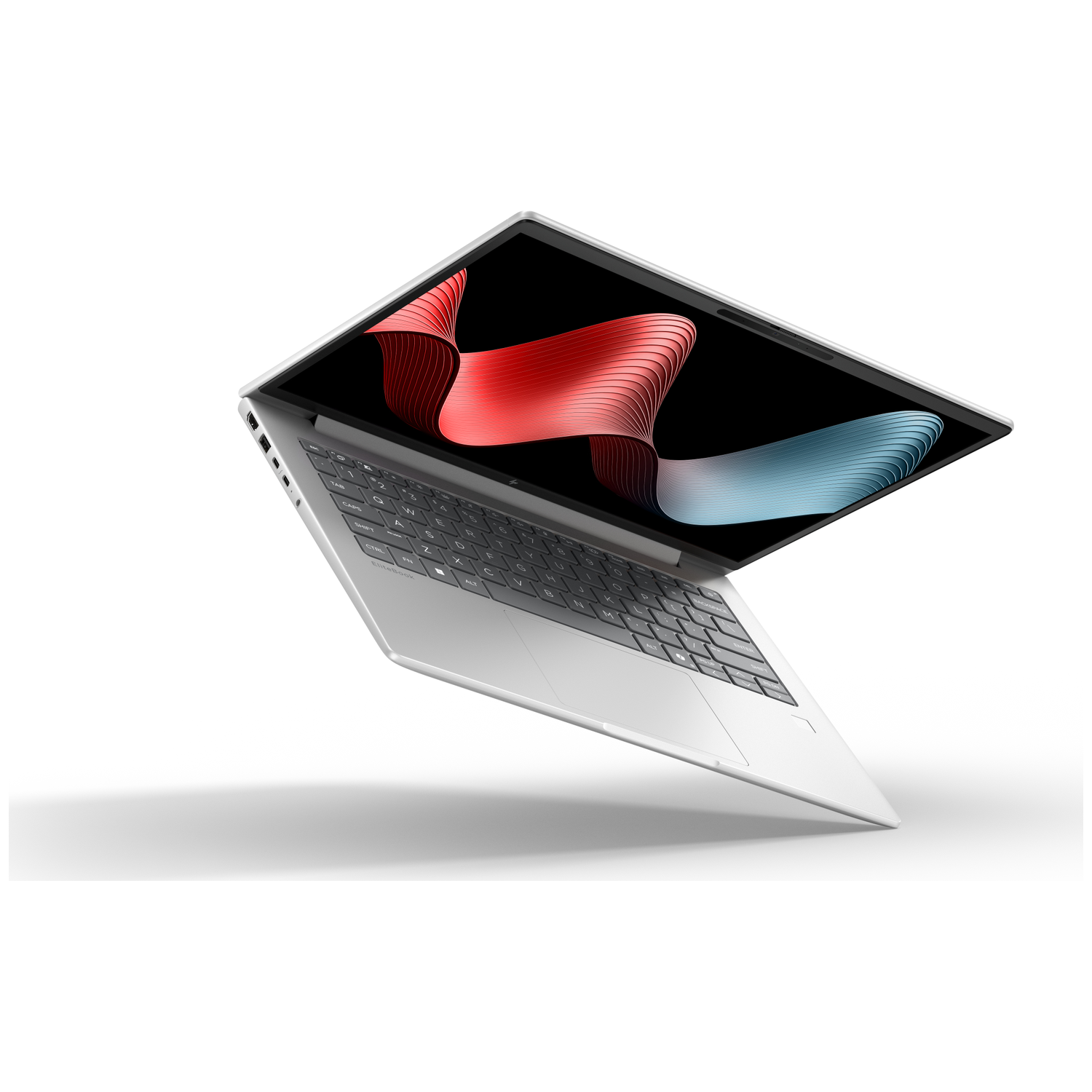 Een zilveren laptop met een rood en blauw lint op het scherm, op een witte achtergrond.