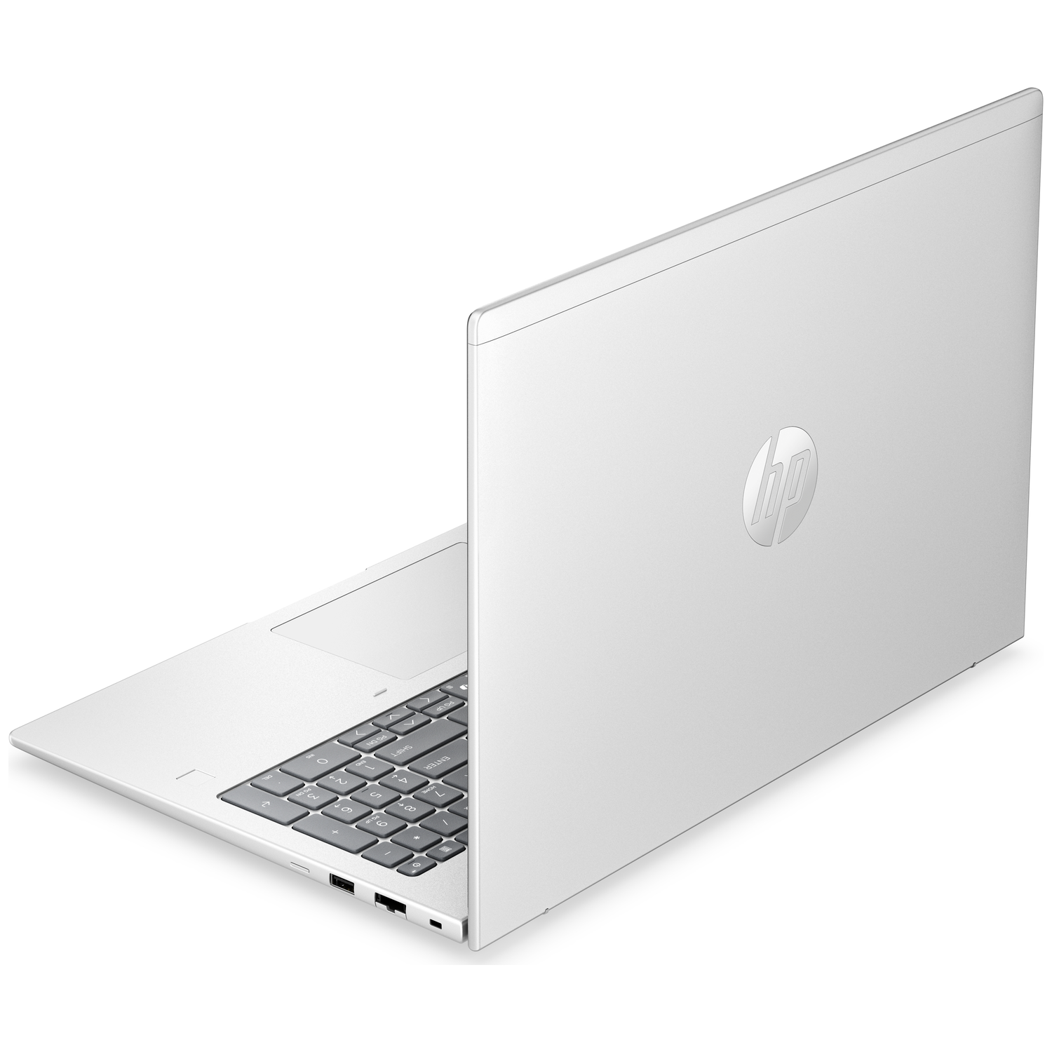 Een open zilveren HP laptop met verlicht toetsenbord op witte achtergrond.