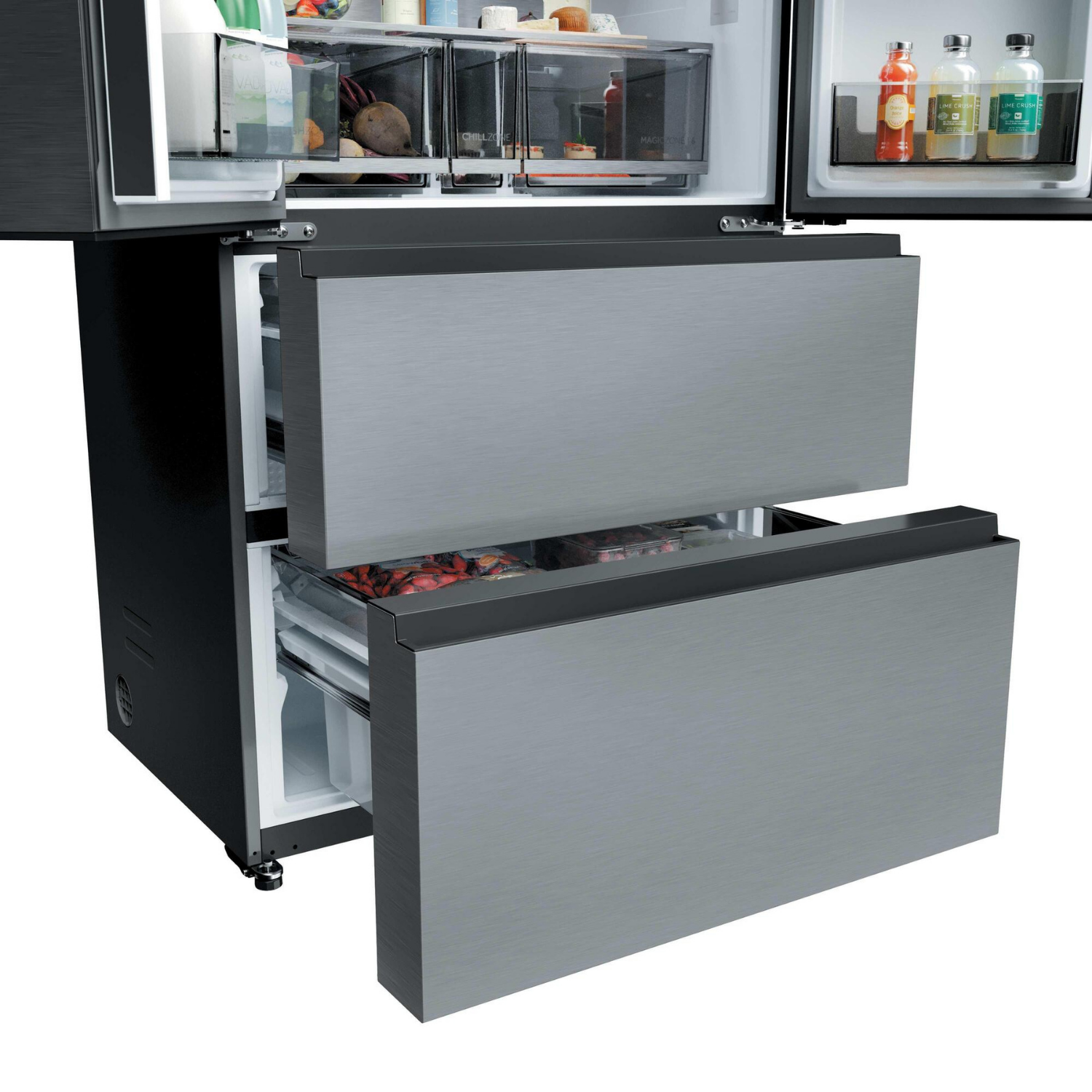 Un refrigerador moderno con cajones de metal cepillado, parcialmente abiertos.