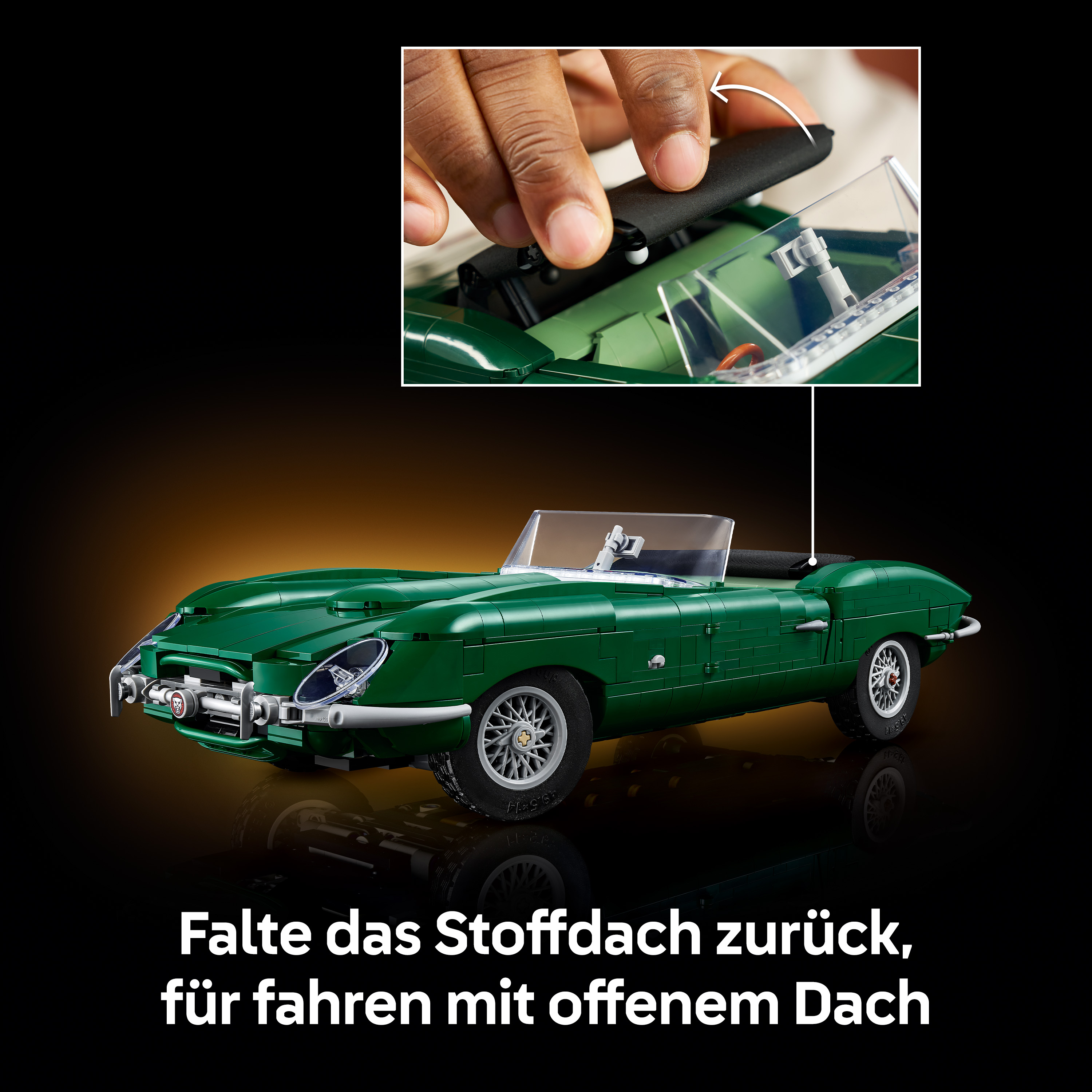 Ein grüner LEGO Oldtimer mit offenem Verdeck und Detailaufnahme einer Hand, die das Dach faltet.