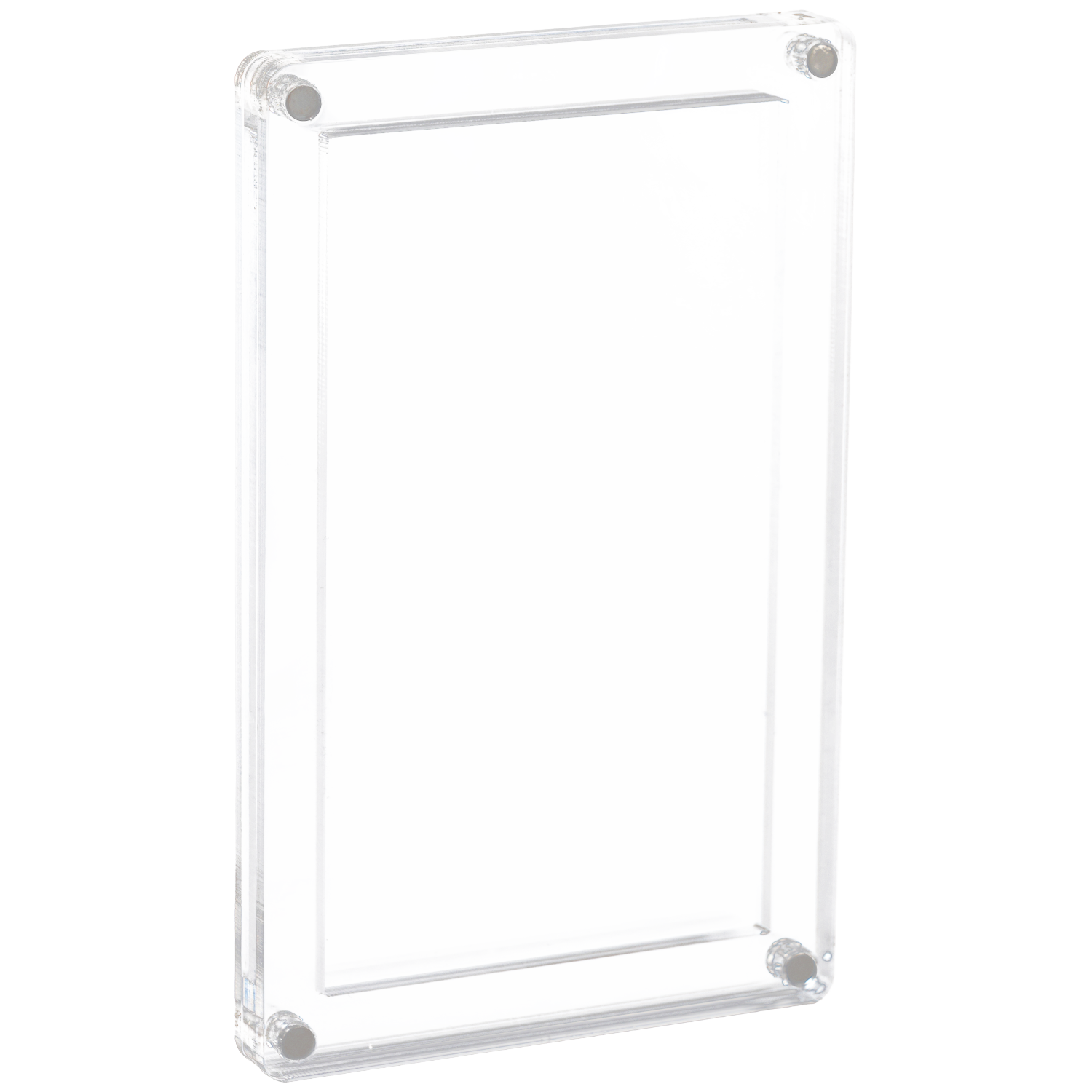 Een leeg, doorzichtig acryl frame met zilveren schroeven in de hoeken op een zwarte achtergrond.
