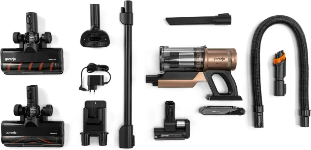 Gorenje vezeték nélküli porszívó tartozékokkal, fehér háttéren.