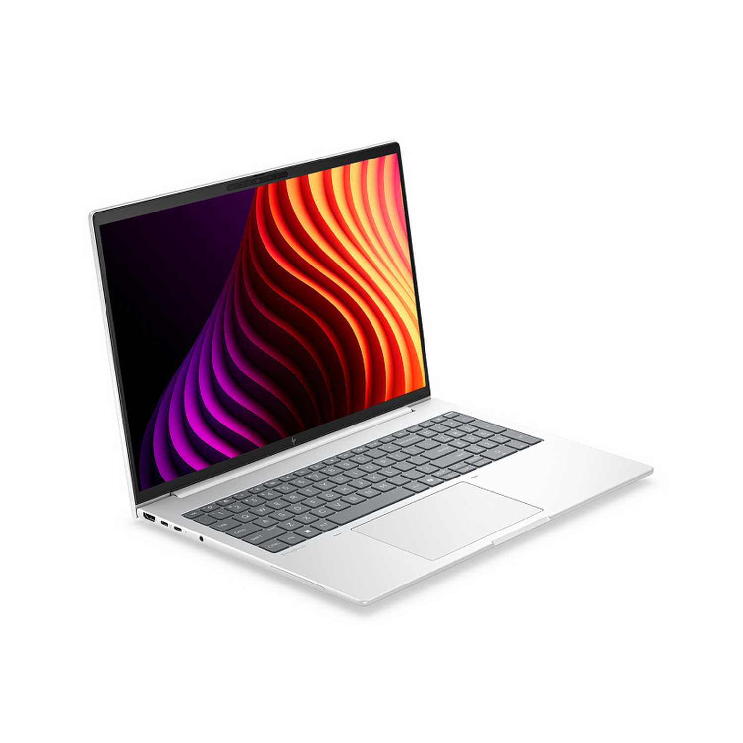 Een zilveren laptop op een witte achtergrond met een kleurrijke abstracte wallpaper.