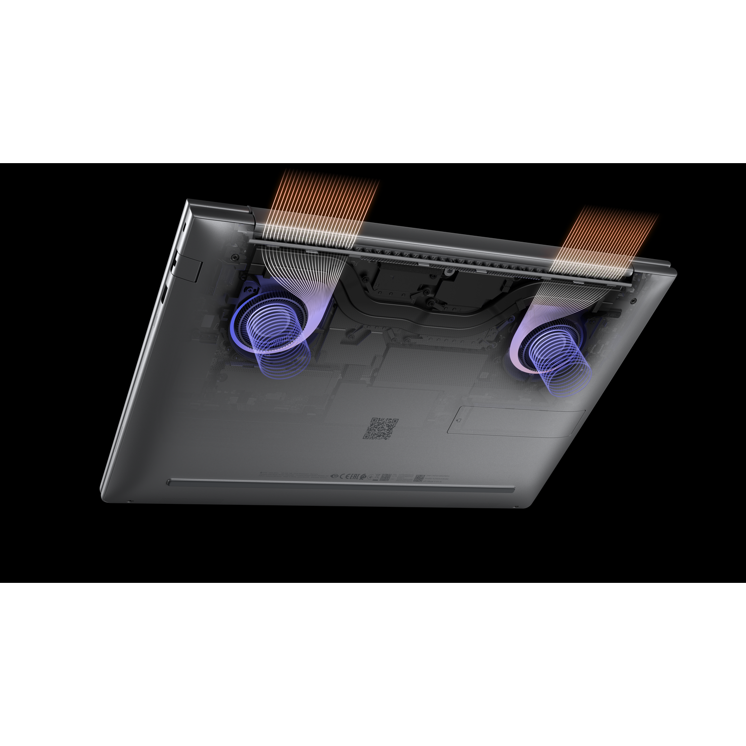 Een laptop met transparante behuizing die ventilatoren en koelribben toont.