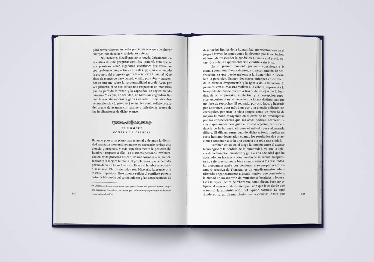 Una página de libro abierta con texto en español. Una referencia a nota al pie a la izquierda.