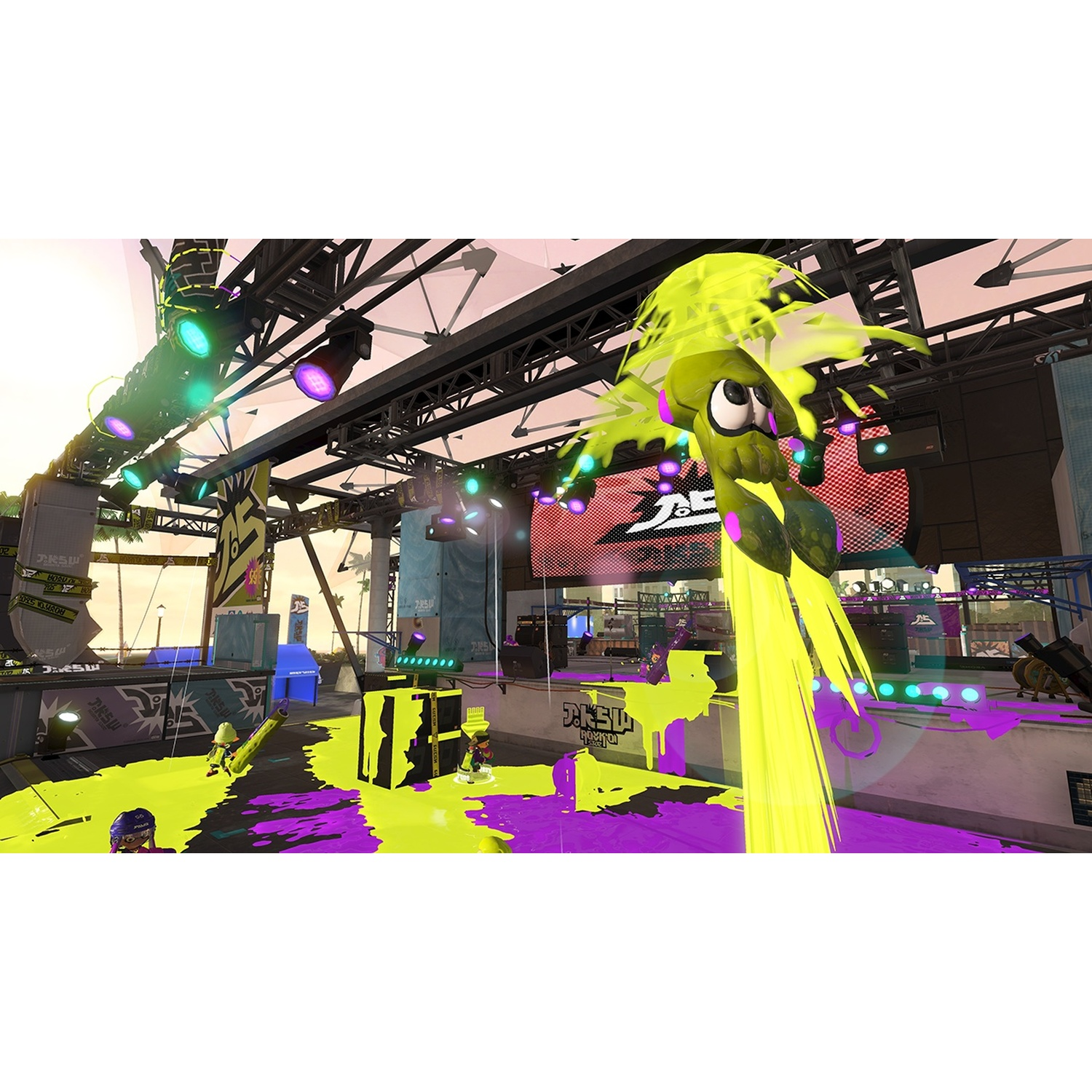 A green character splatters yellow and purple ink on a battlefield with lights and stages.