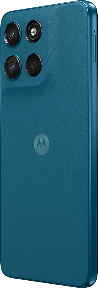 Kék okostelefon hátulja három kamerával és Motorola logóval.