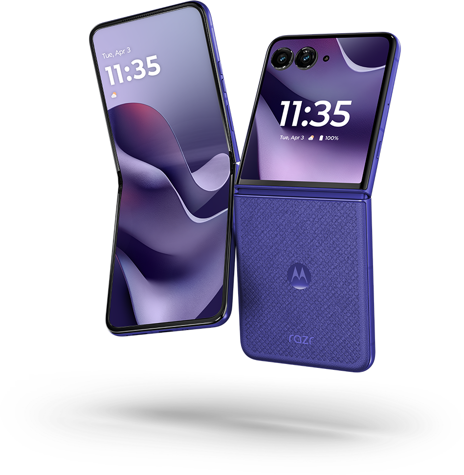 Két lila Motorola Razr kagylótelefon, egyik nyitott kijelzővel, másik csukva.