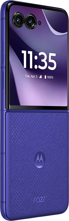 Lila Motorola Razr kagylótelefon kamerákkal és 11:35-ös kijelzővel.