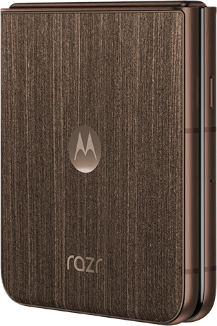 Egy barna Motorola Razr kagylós telefon fa erezet textúrával és 'razr' logóval.