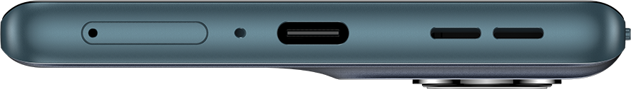 Közeli kép egy türkiz okostelefon aljáról, USB-C porttal.