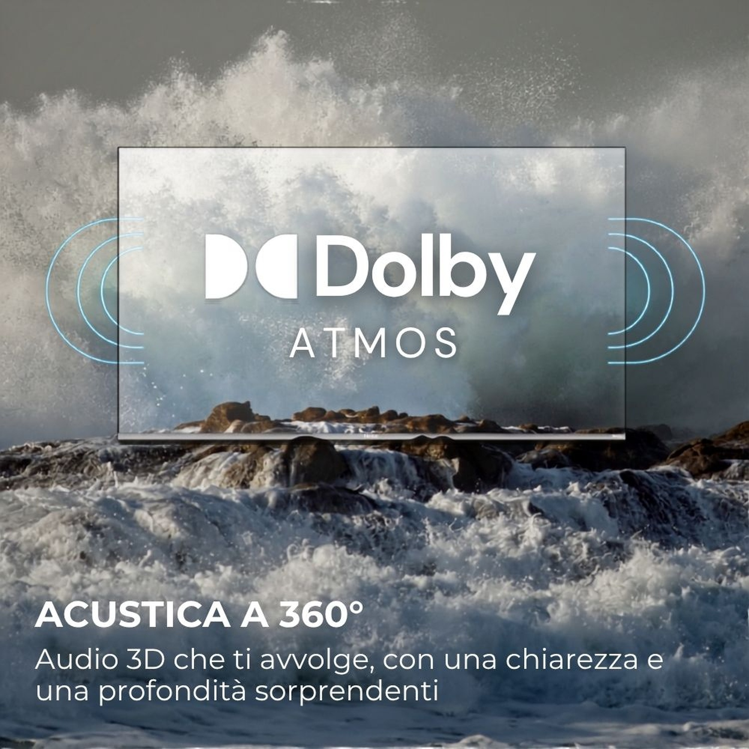 Logo Dolby Atmos su onda in riva rocciosa, acustica 360°.