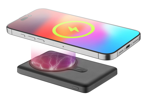 Un smartphone se carga inalámbricamente en un cargador portátil negro con icono de rayo.