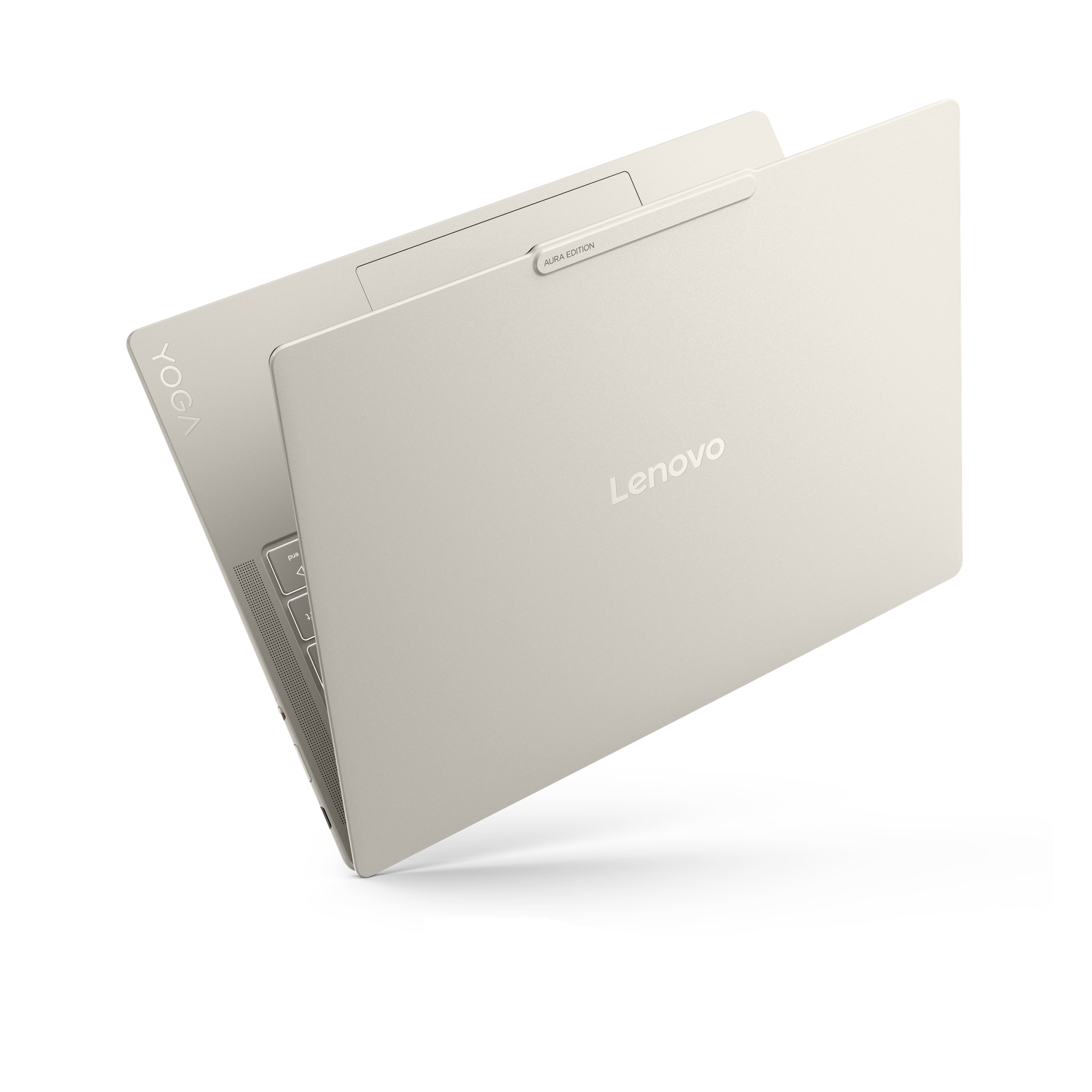 Ein offener, heller Laptop mit Lenovo und Yoga Schriftzug auf schwarzem Hintergrund.