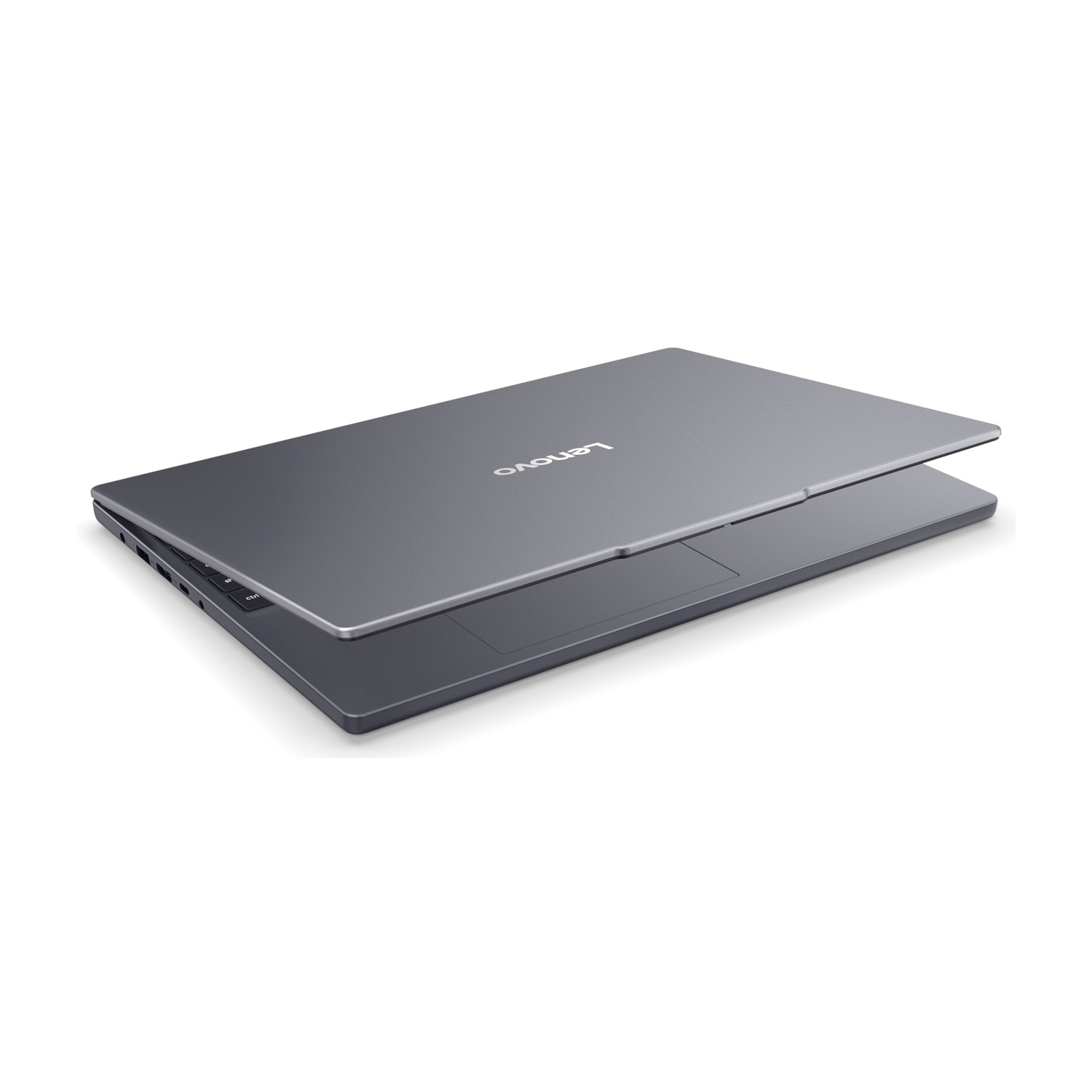 Un laptop Lenovo grigio è parzialmente aperto, rivelando tastiera e touchpad.