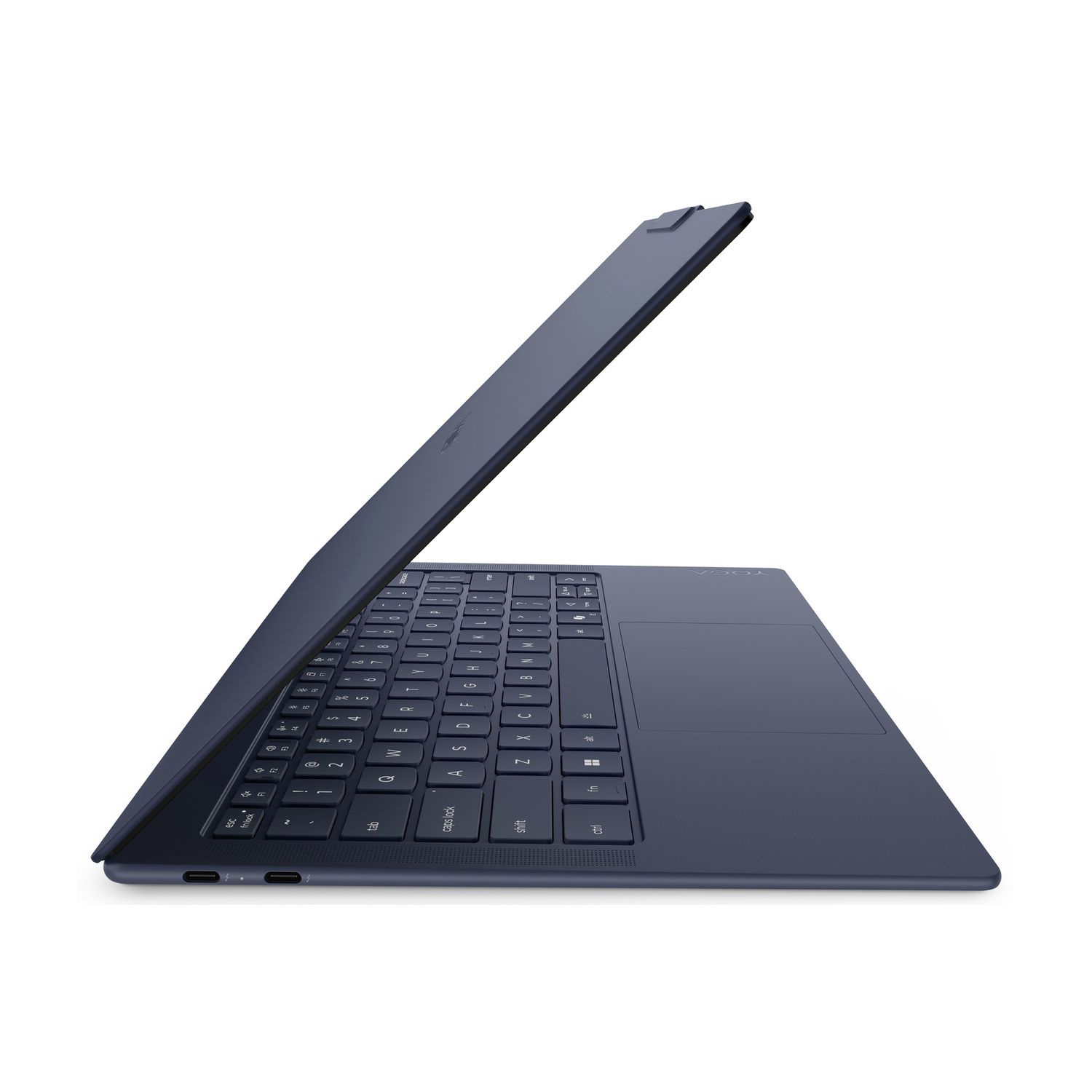 Un laptop blu scuro con lo schermo aperto, che mostra la tastiera su sfondo bianco.