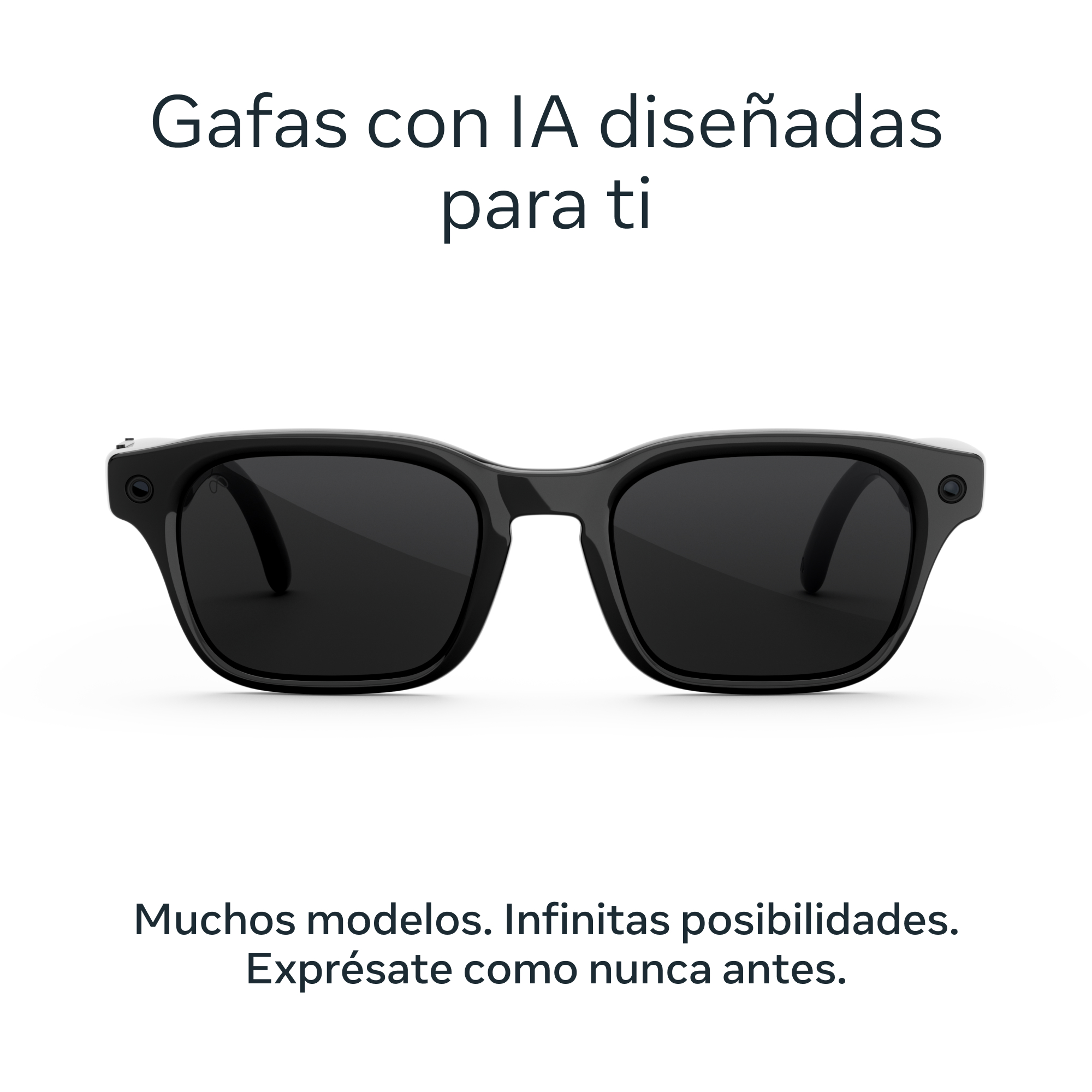 Gafas inteligentes negras con lentes oscuras sobre fondo blanco.