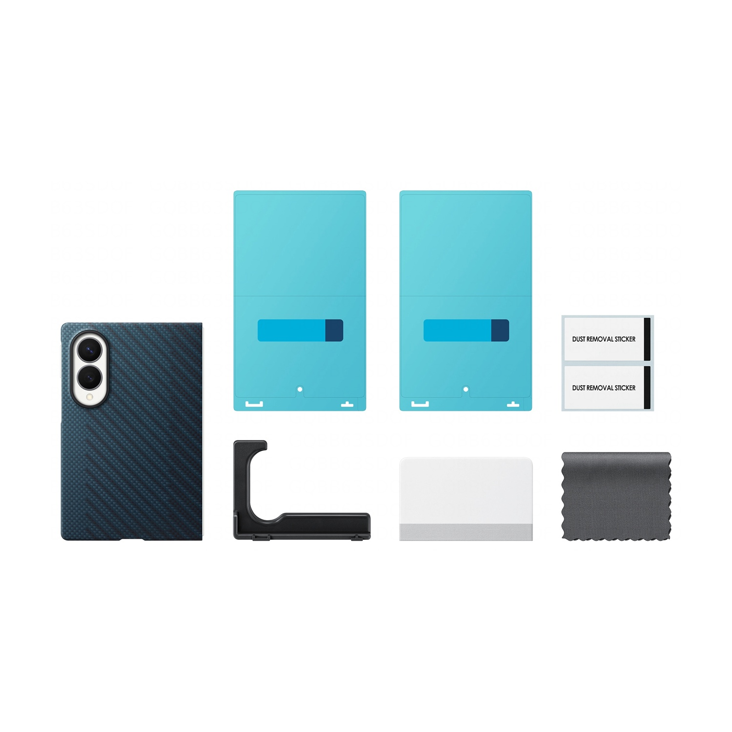 Una cover per telefono blu scuro con motivo in carbonio e un kit applicatore.