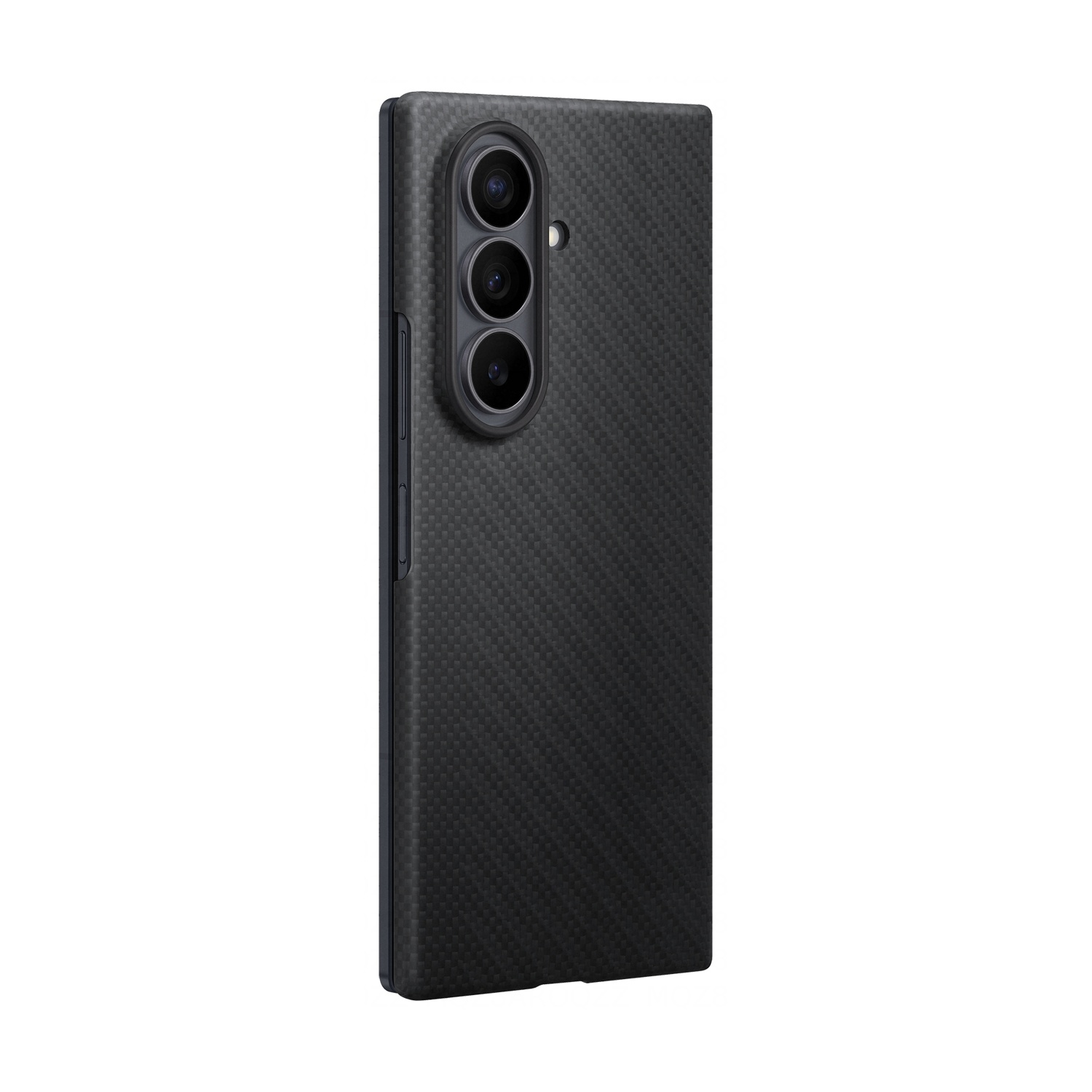 Smartphone nero con tre fotocamere sul retro e motivo testurizzato.