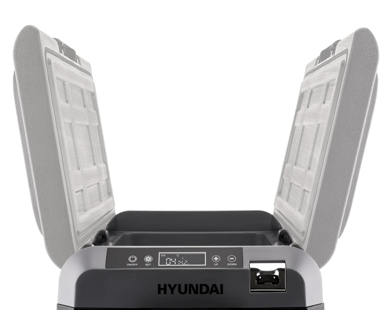 Egy nyitott szürke Hyundai hűtőtáska digitális kijelzővel és kezelőgombokkal.